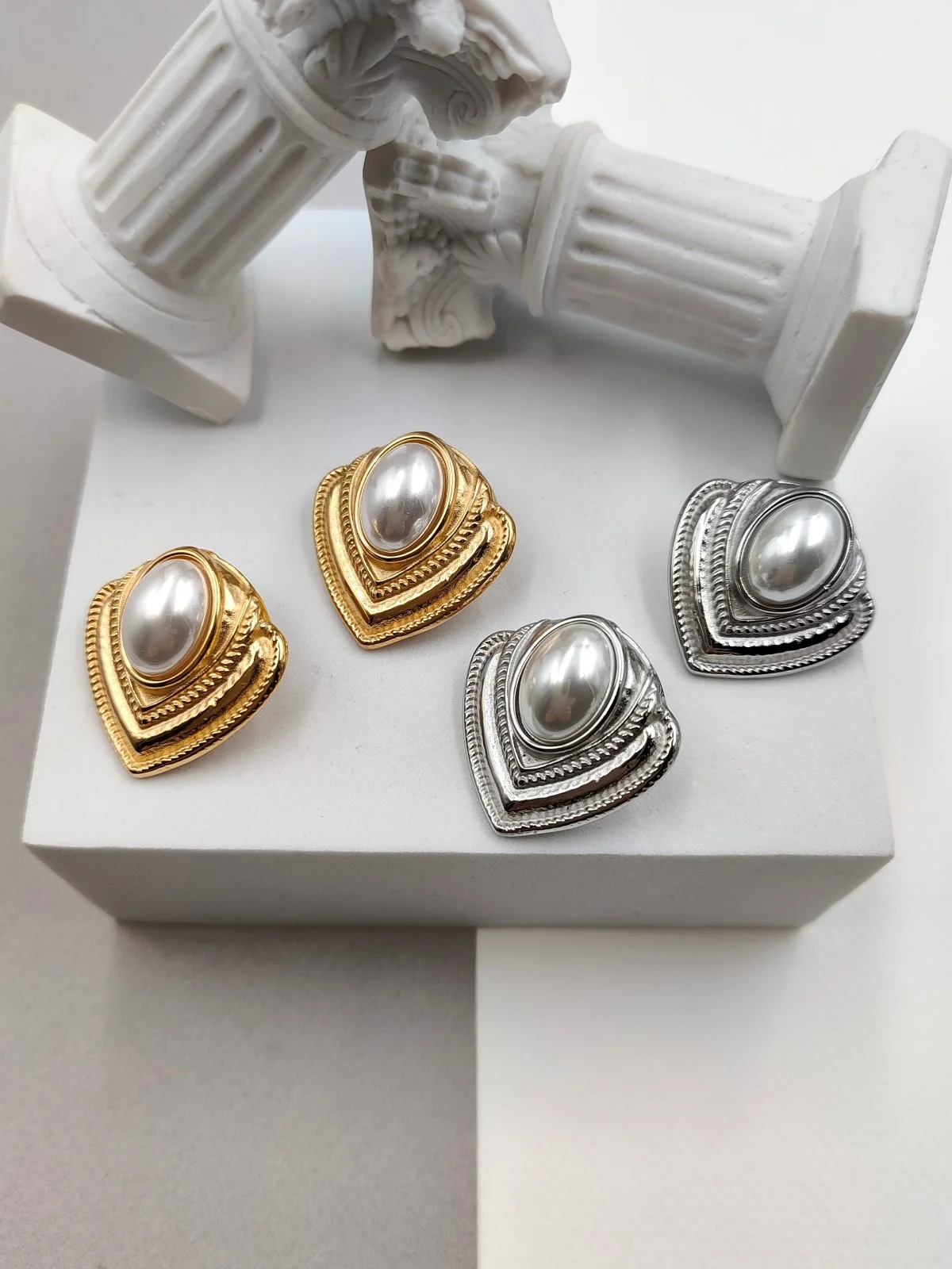 Stainless Steel Vintage Earrings with Pearl #741659