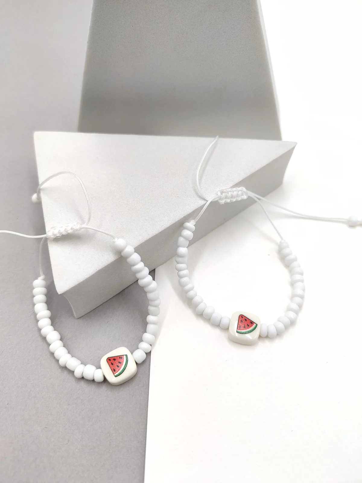 Bracelet with Glass Beads and Acrylic Watermelon by Magis Handmade Jewels – view 2