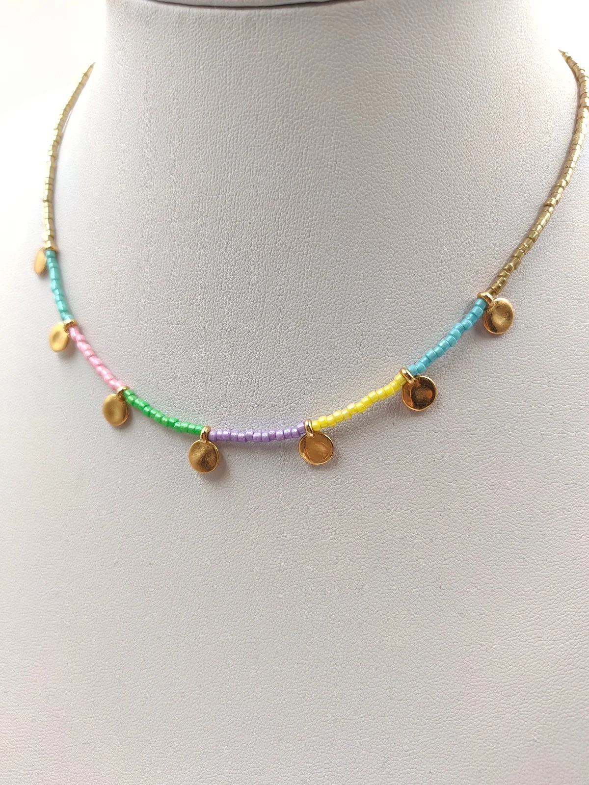 Necklace with Miyuki Beads and Gold-Plated Details #902129