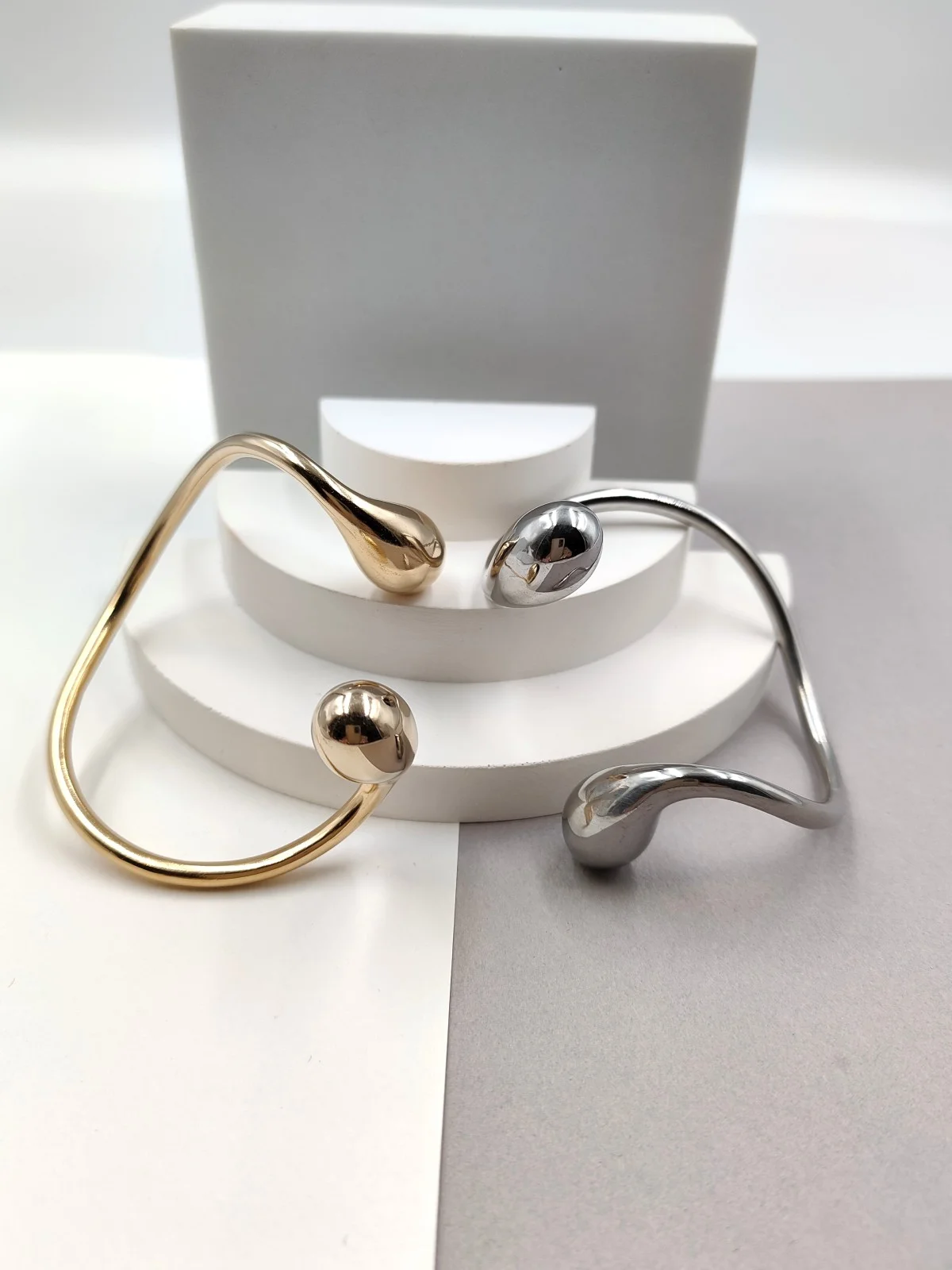 Stainless Steel Bracelet with Drops by Magis Handmade Jewels – view 4