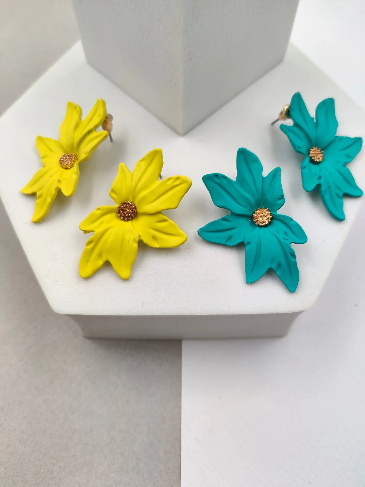 Metal Earrings with Rubber Face #7001071