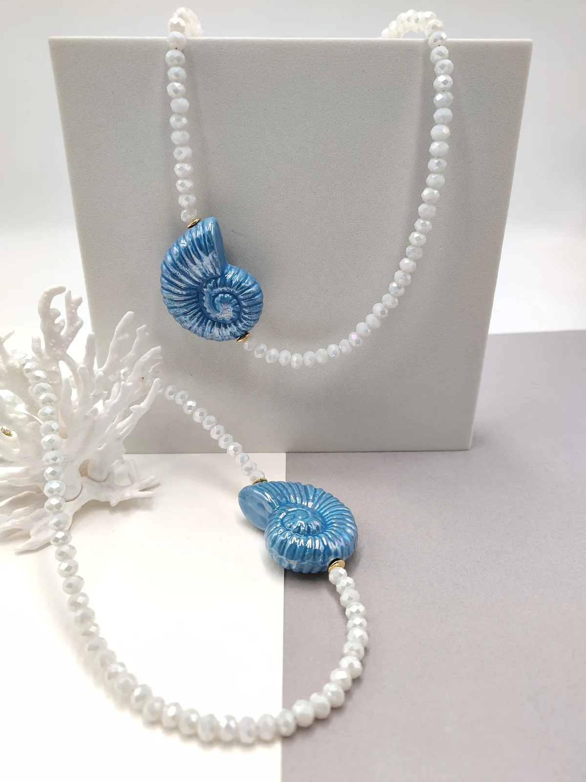Necklace with Crystals and Ceramic Seashell by Magis Handmade Jewels – view 3