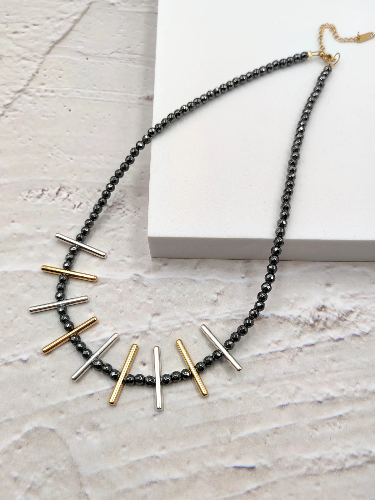 Necklace with Hematite and Rays by Magis Handmade Jewels – view 3