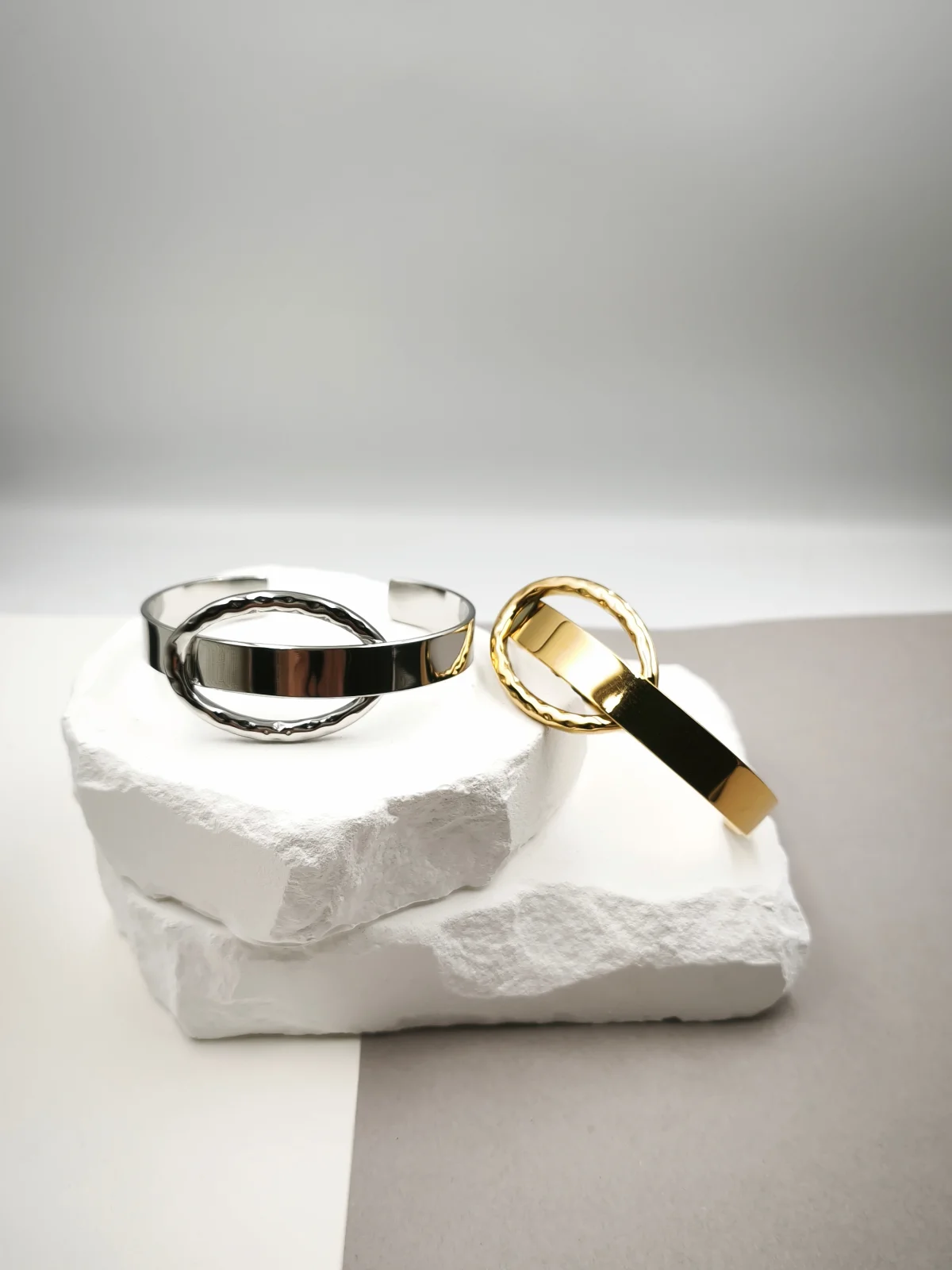 Stainless Steel Bracelet with Oval Hammered Design by Magis Handmade Jewels – view 4