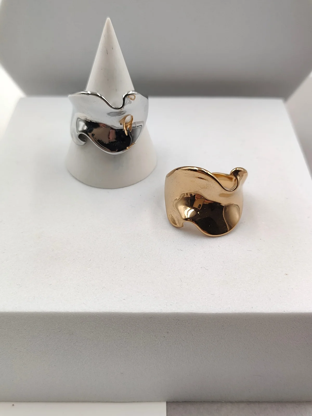 Stainless Steel Wavy Ring #592172
