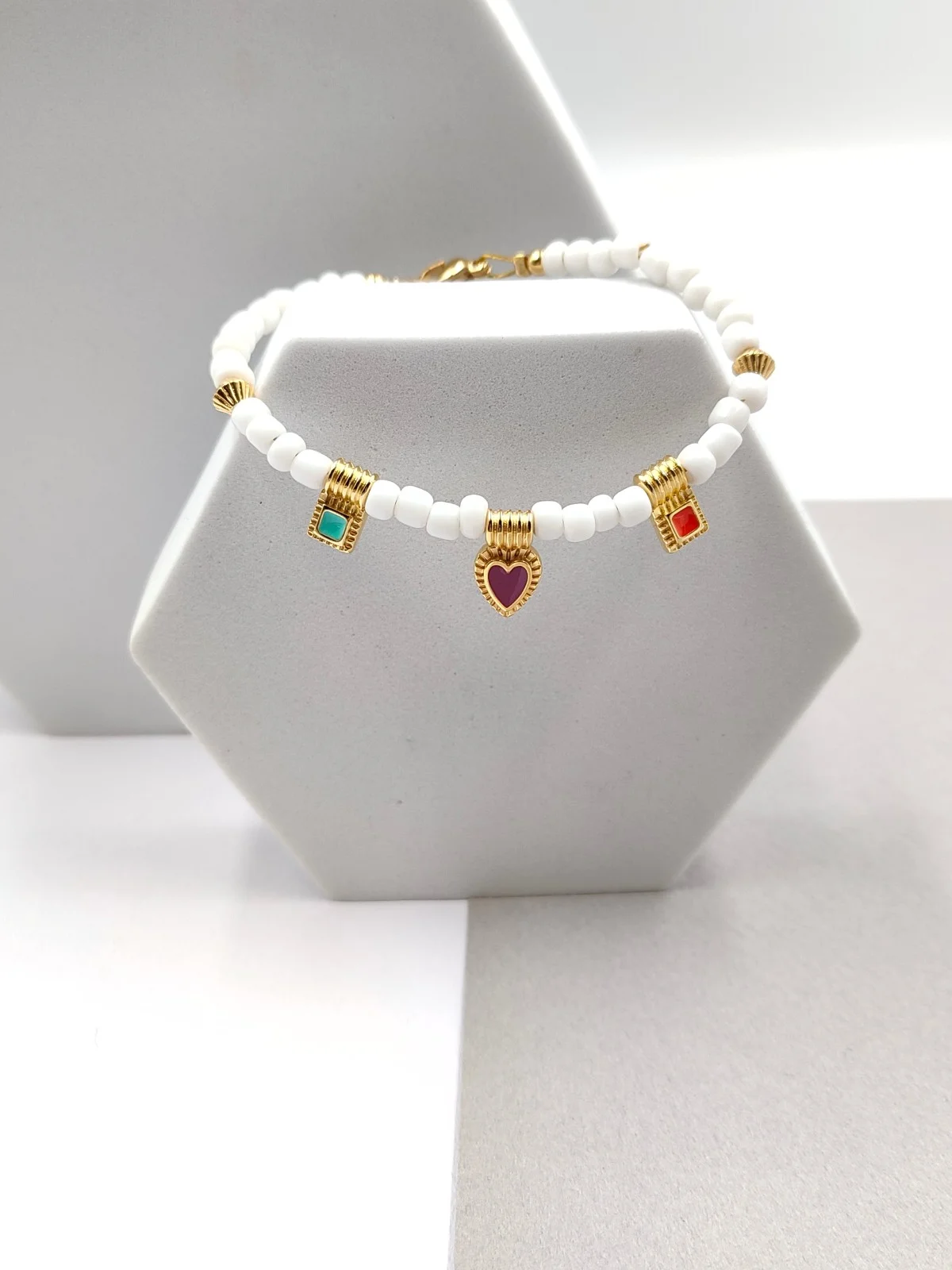 Bracelet with Beads and Gold-Plated Enamel Details #650840
