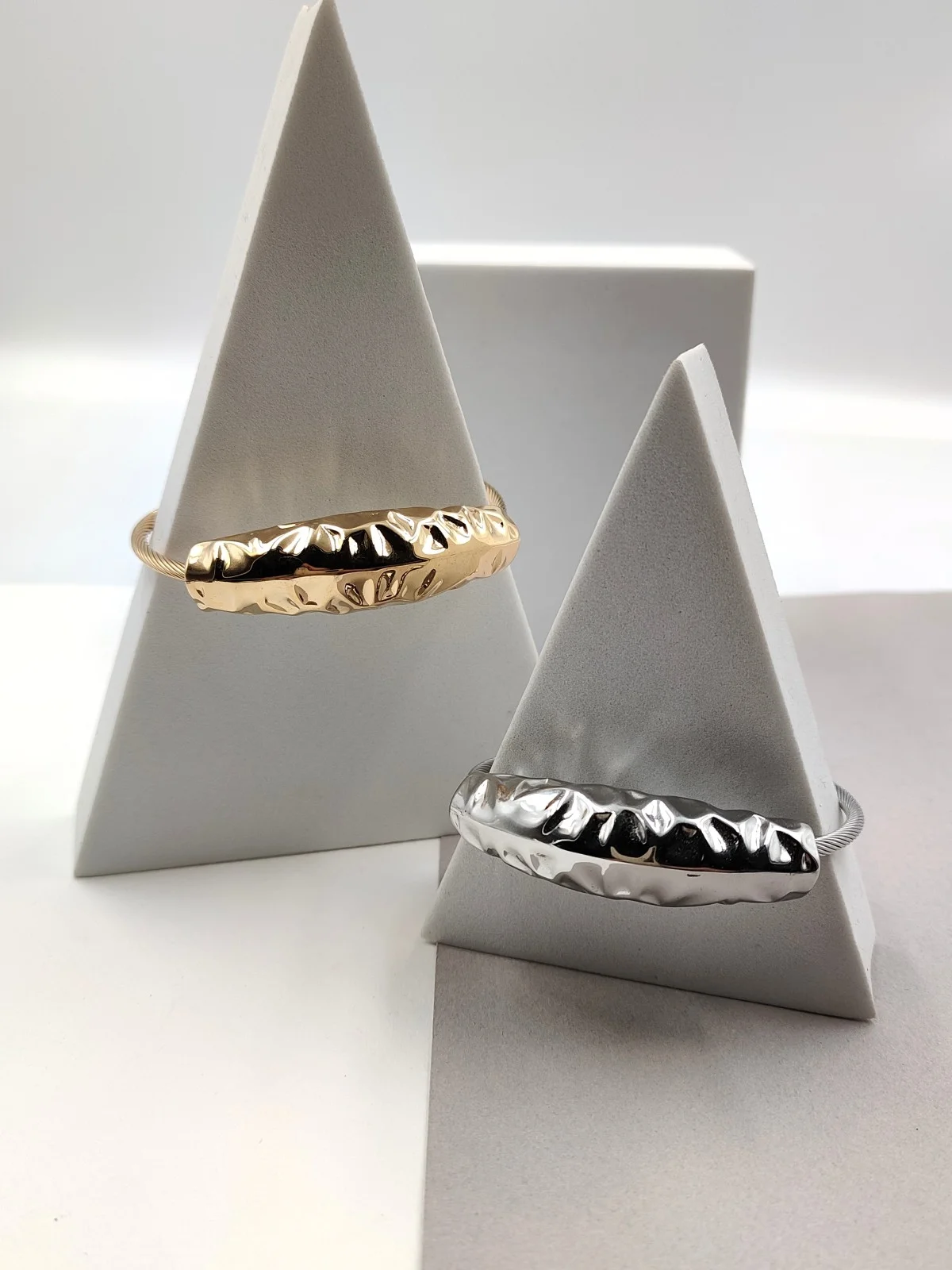 Stainless Steel Bracelet with Hammered Bar and Zircon by Magis Handmade Jewels – view 3
