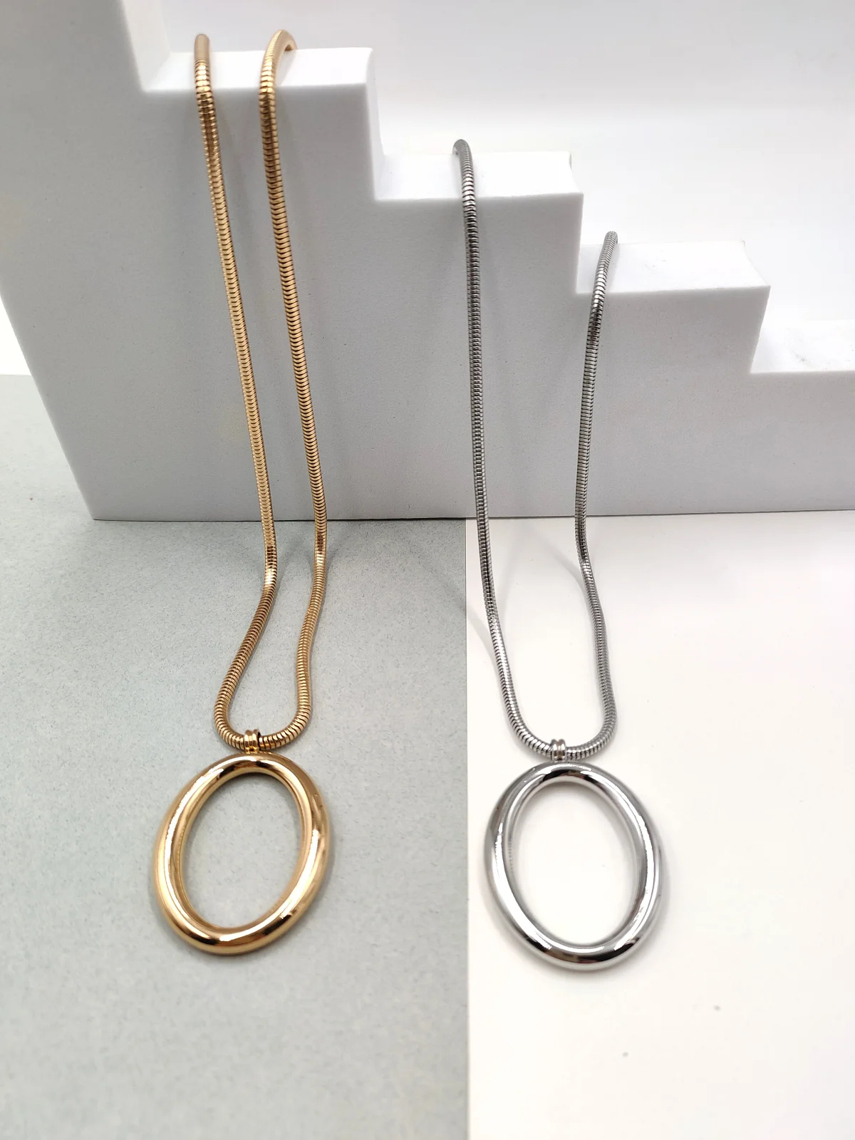 Stainless Steel Necklace with Large Oval Motif #792524