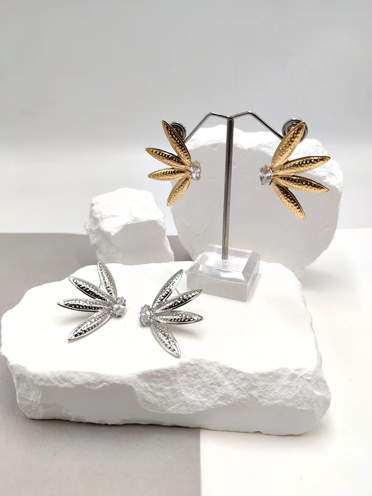Stainless Steel Earrings with Petals and Crystals #743112