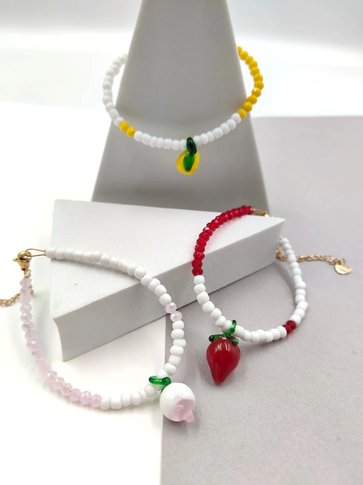 Bracelet with Glass Beads and Murano-Glass Fruit by Magis Handmade Jewels – view 3