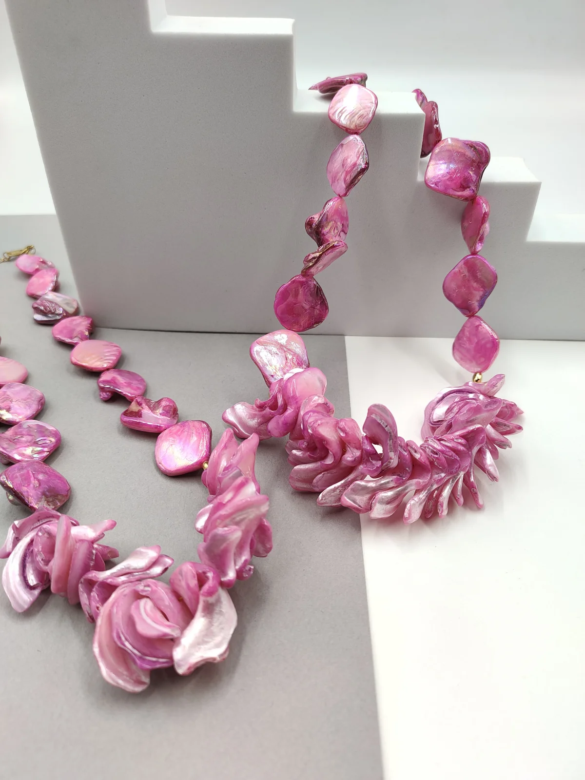 Necklace with Mother-of-Pearl Chips by Magis Handmade Jewels – view 2