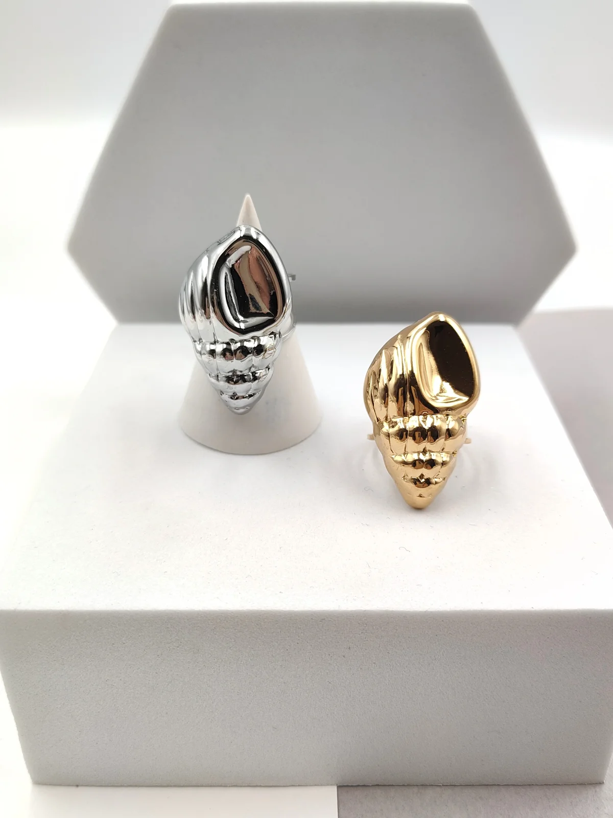 Stainless Steel Ring with Seashell by Magis Handmade Jewels – view 2