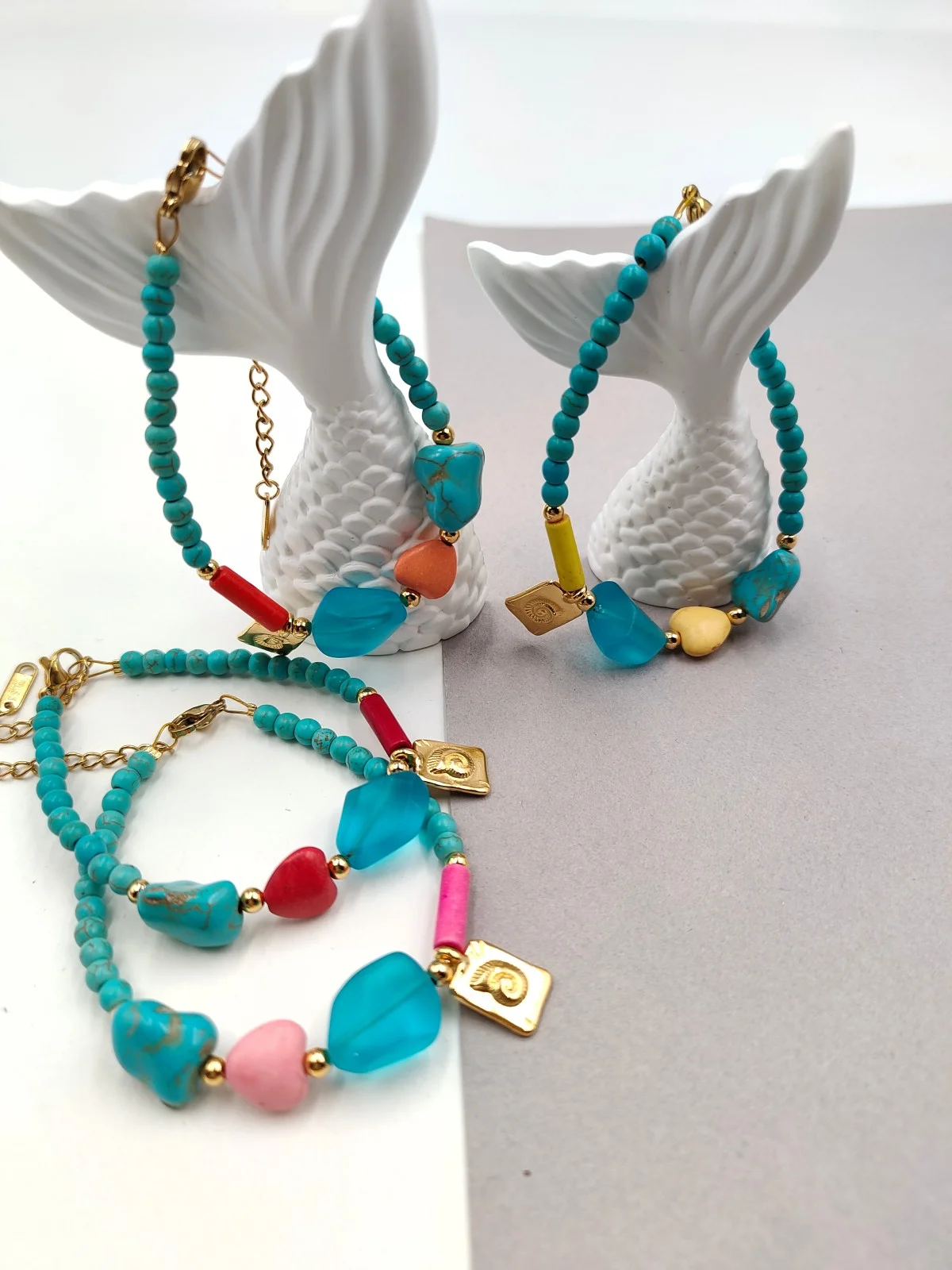 Bracelet with Howlite and Glass Bead by Magis Handmade Jewels – view 2