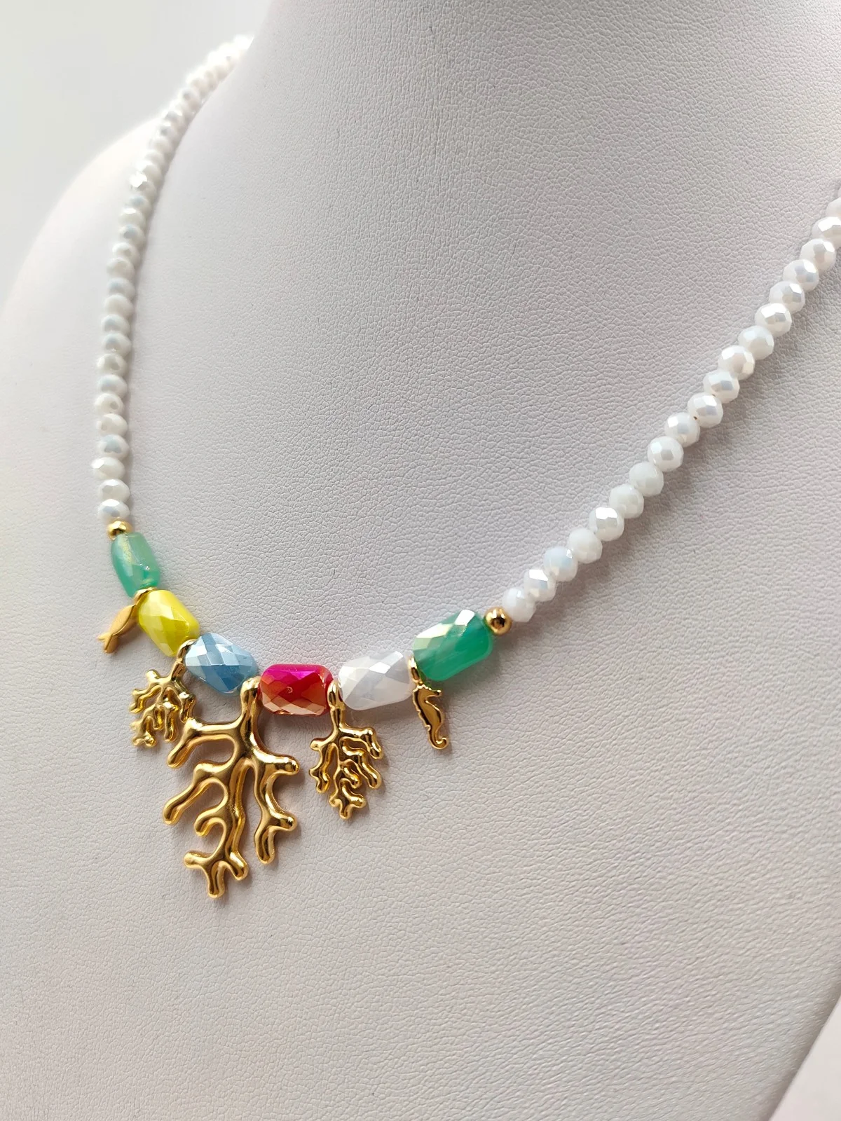 Necklace with Beads, Crystals and Gold-Plated Details #121880