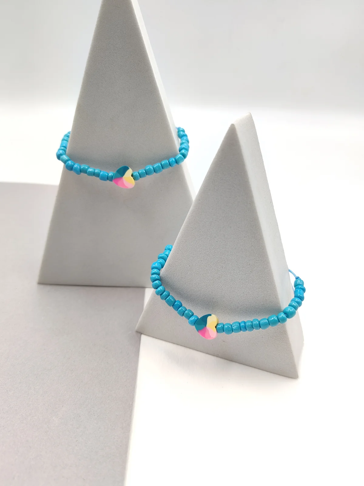 Bracelet with Glass Beads and Polymer Clay Heart by Magis Handmade Jewels – view 2