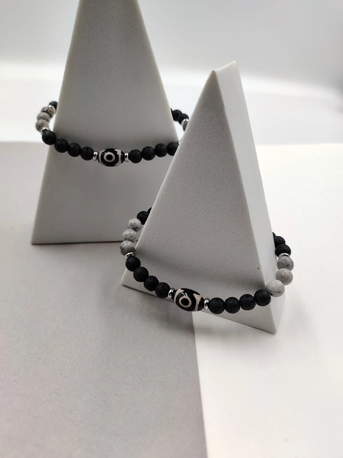 Men's Stretch Bracelet with Agate and Lava by Magis Handmade Jewels – view 3