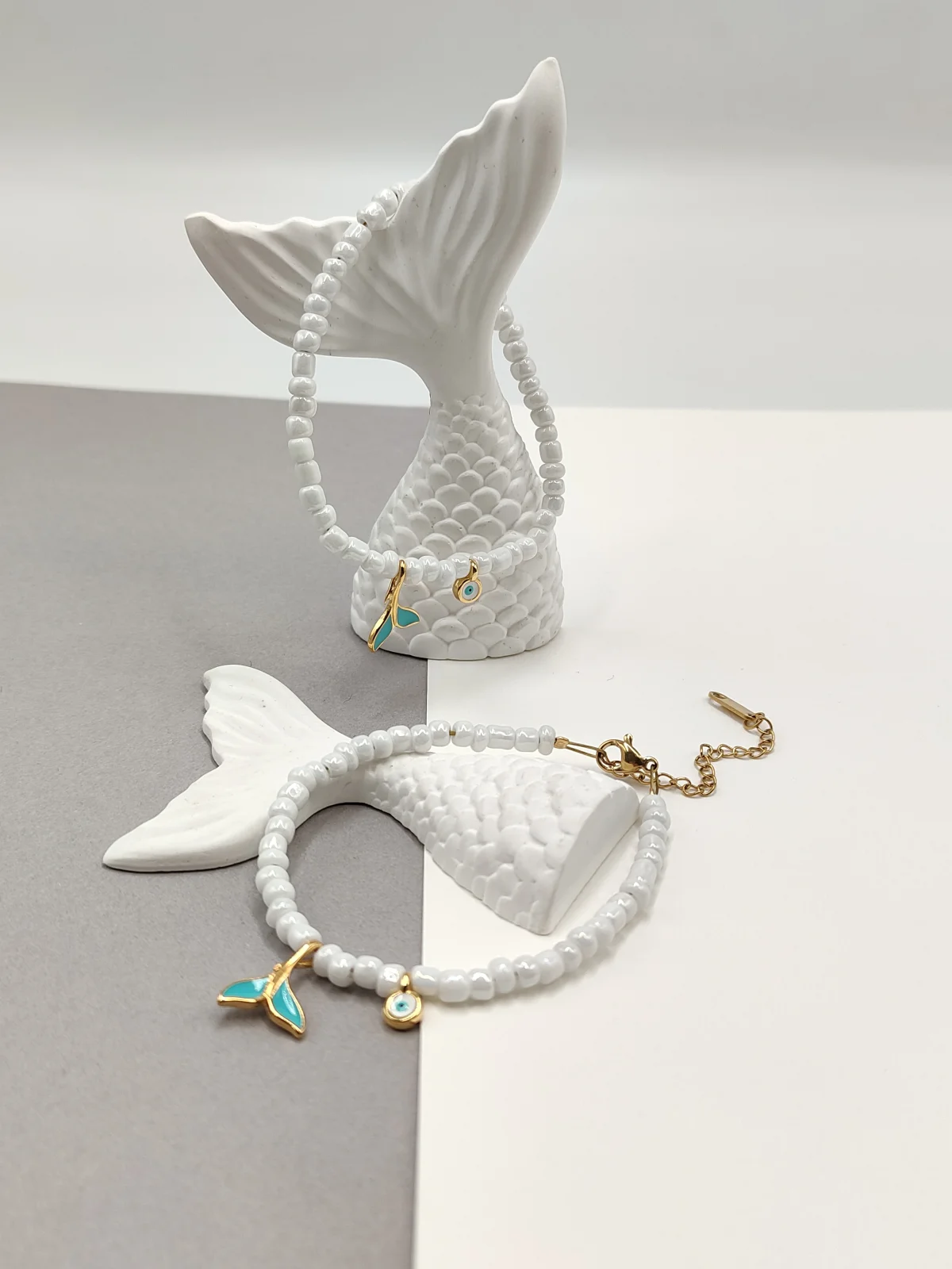 Bracelet with Beads and Gold-Plated Enamel Details by Magis Handmade Jewels – view 2