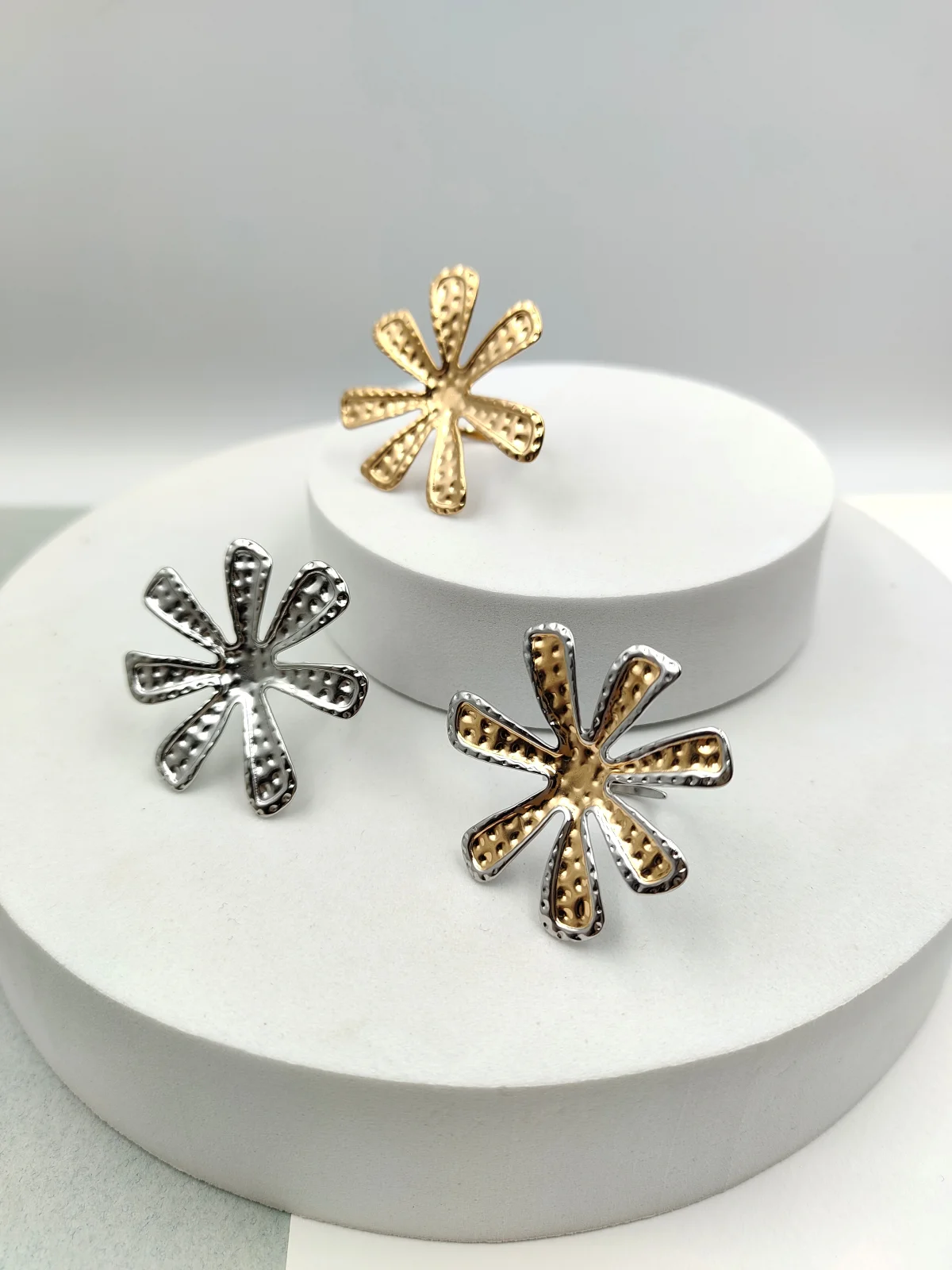 Stainless Steel Ring with Embossed Flower by Magis Handmade Jewels – view 2