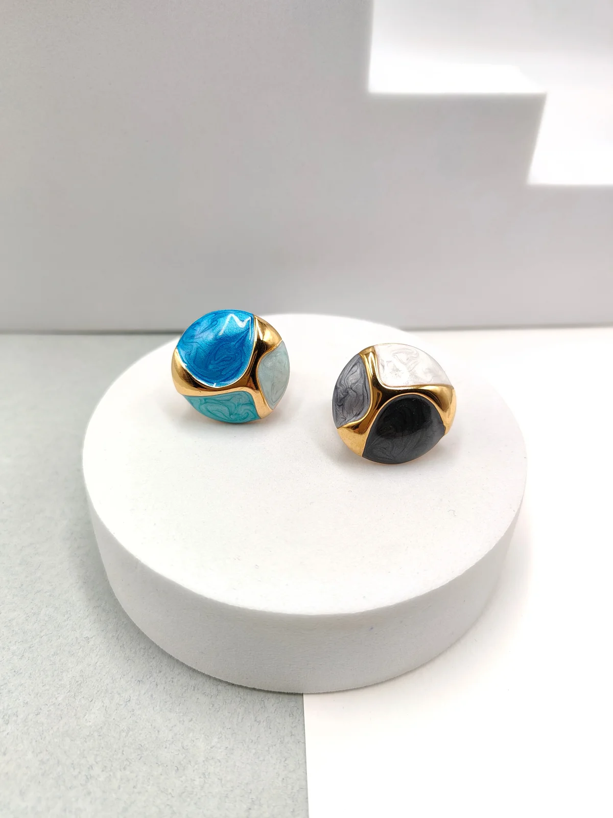Stainless Steel Ring with Enamel by Magis Handmade Jewels – view 3