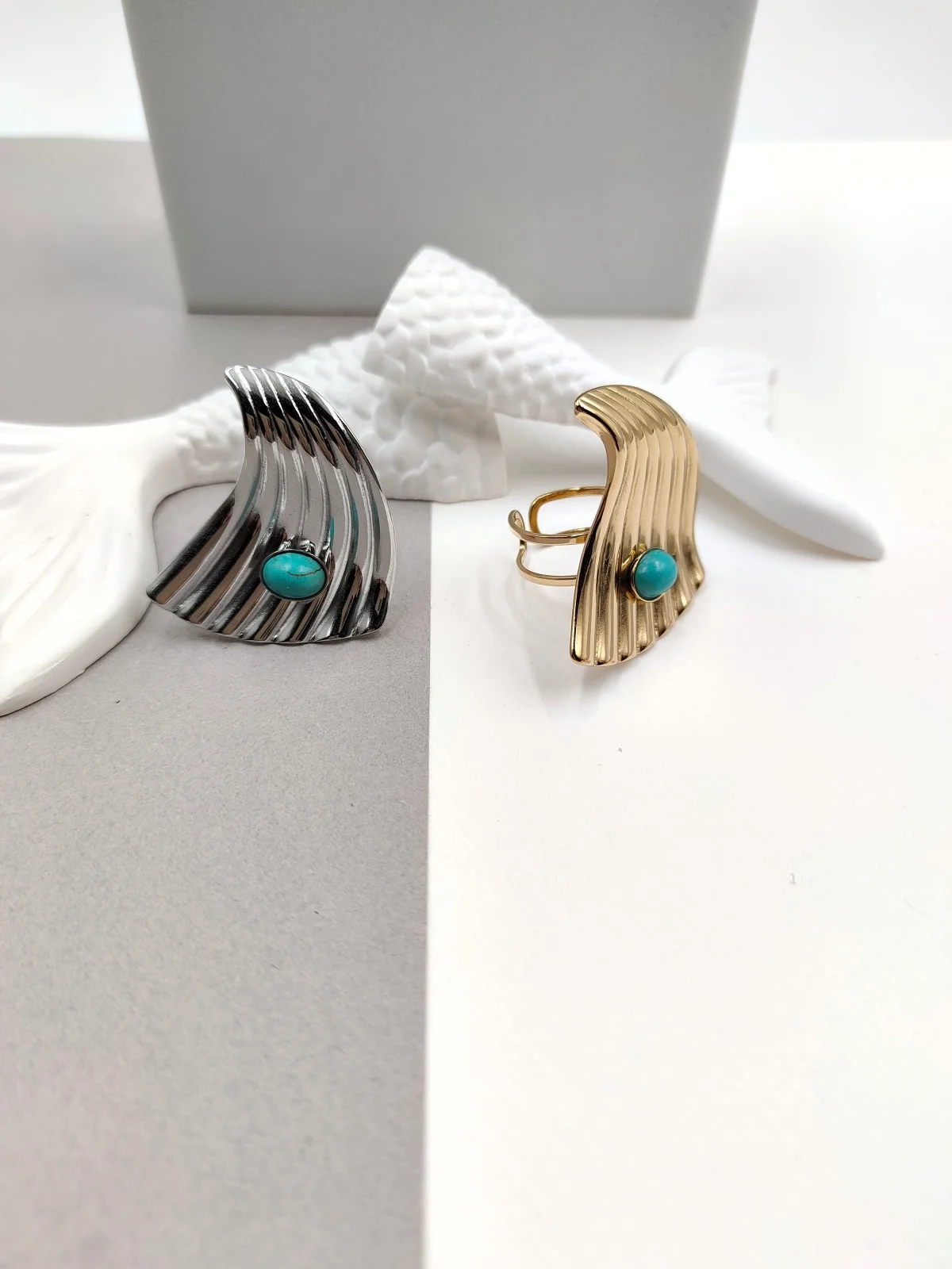 Stainless Steel Embossed Ring with Howlite by Magis Handmade Jewels – view 3