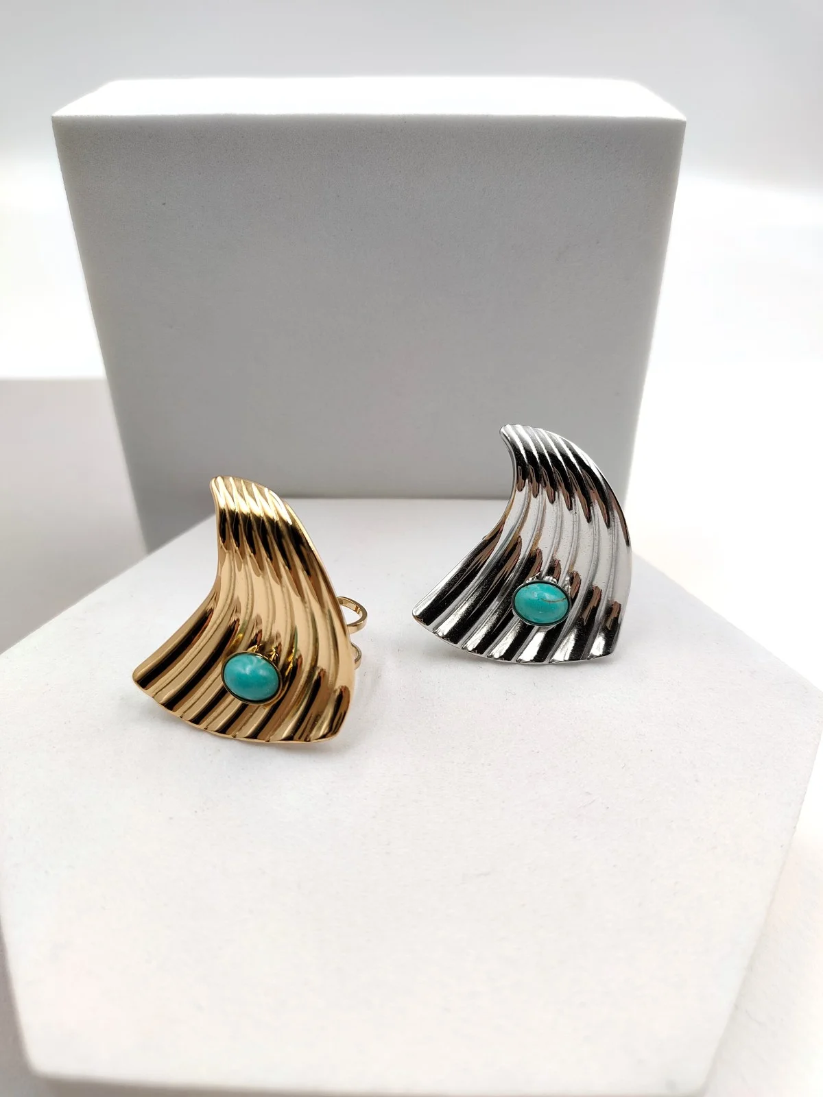 Stainless Steel Embossed Ring with Howlite by Magis Handmade Jewels – view 4