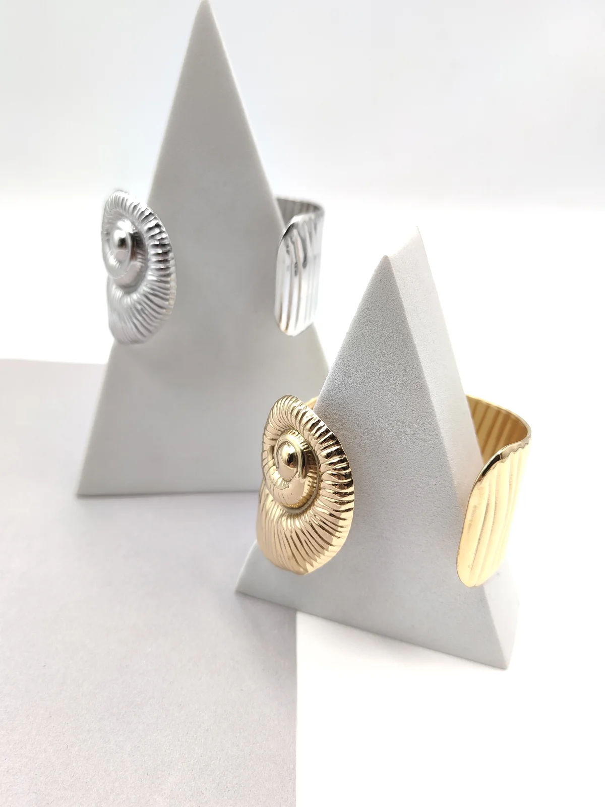 Stainless Steel Bracelet with Embossed Seashell by Magis Handmade Jewels – view 3