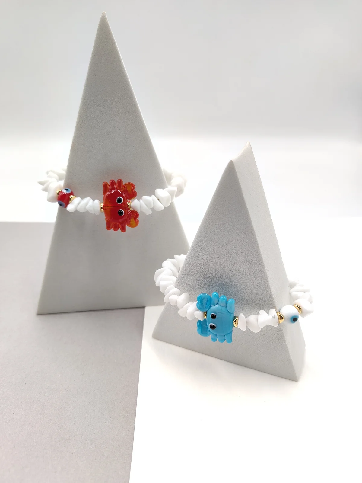 Stainless Steel Bracelet with Glass Beads and Crab by Magis Handmade Jewels – view 3