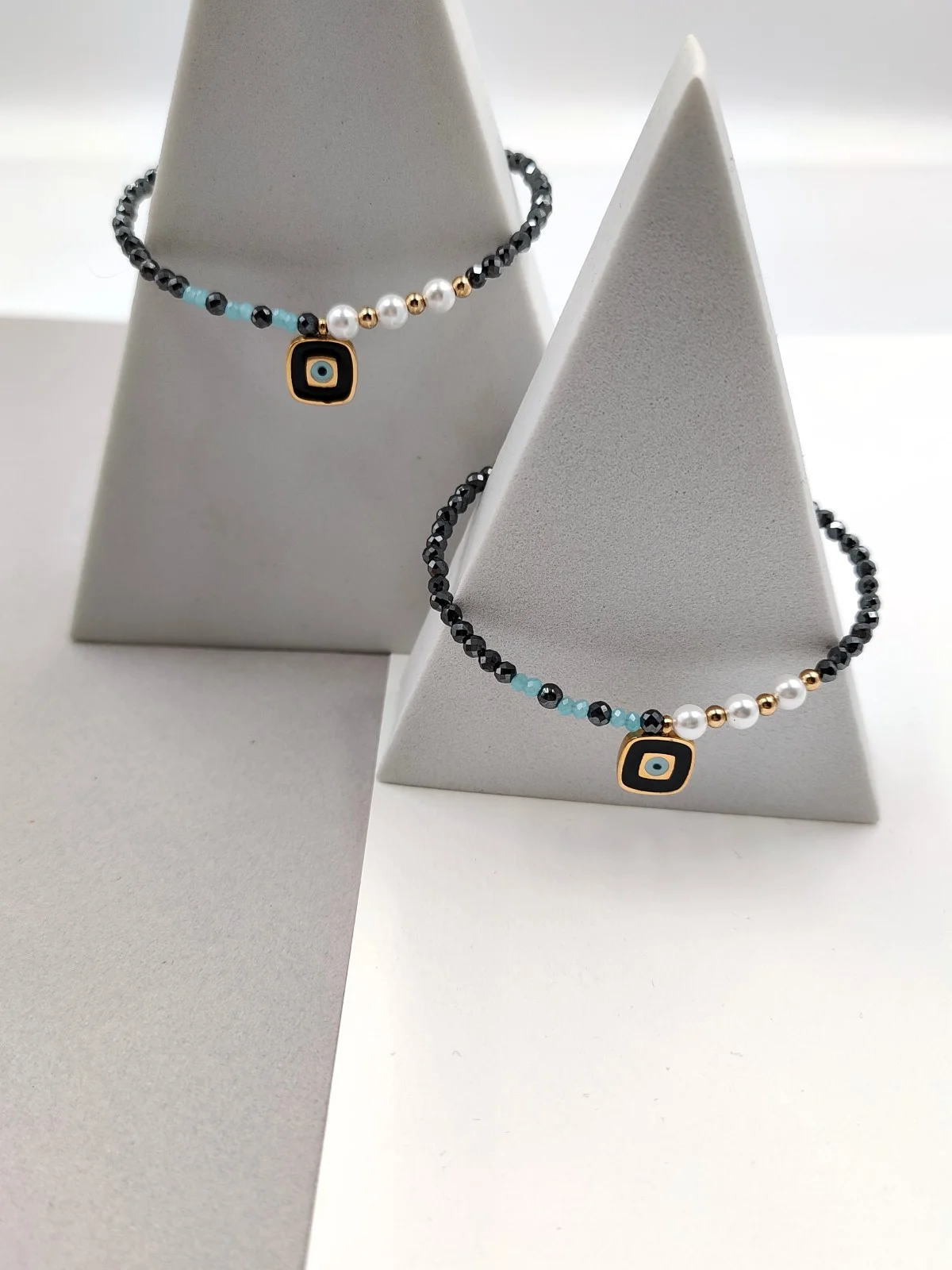 Bracelet with Hematite Beads and Pearls by Magis Handmade Jewels – view 3