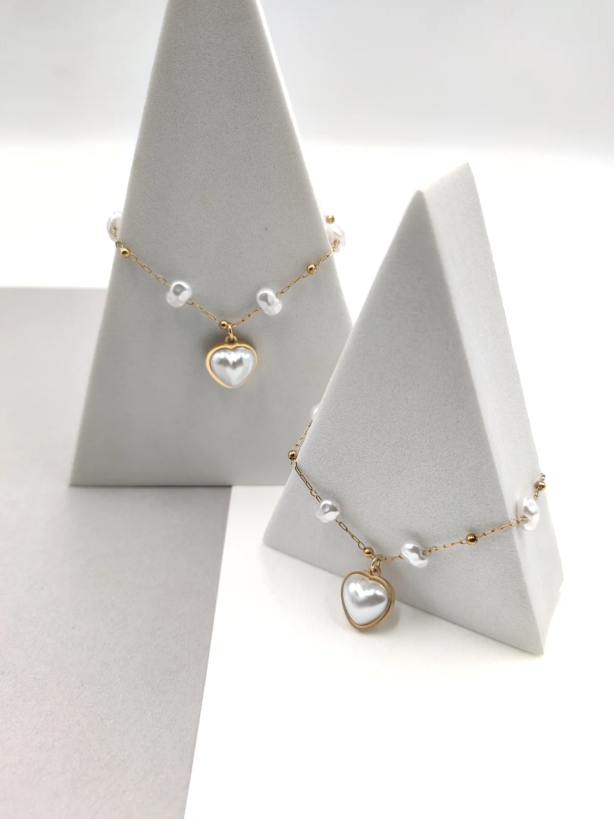 Stainless Steel Bracelet with Acrylic Pearls and Heart by Magis Handmade Jewels – view 2