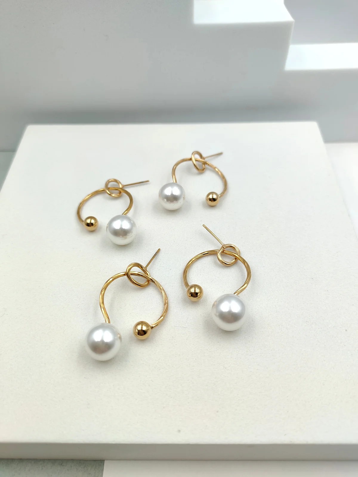 Stainless Steel Earrings with Opening and Pearl by Magis Handmade Jewels – view 3