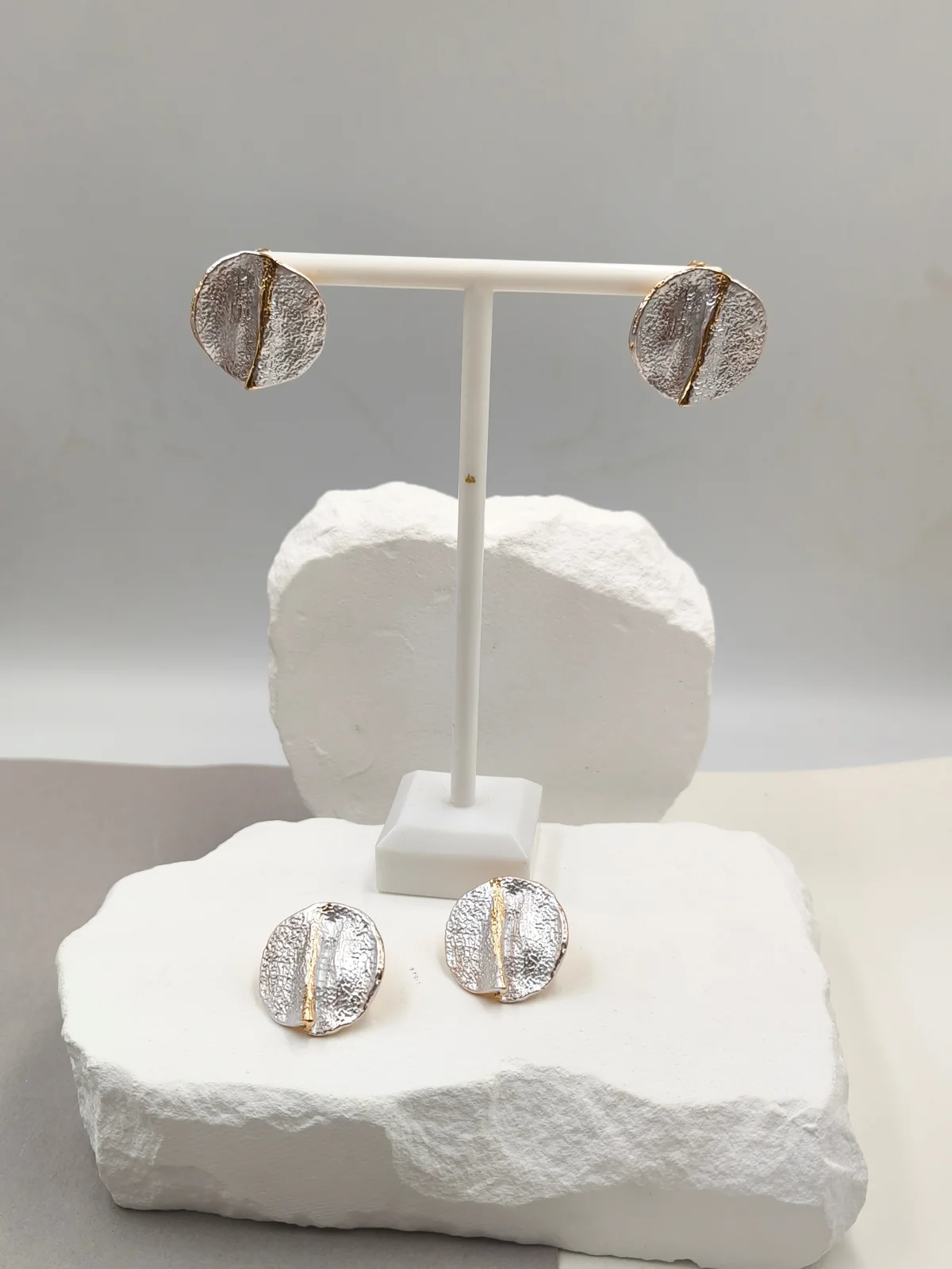 Gold-Plated Earrings with Enamel by Magis Handmade Jewels – view 2