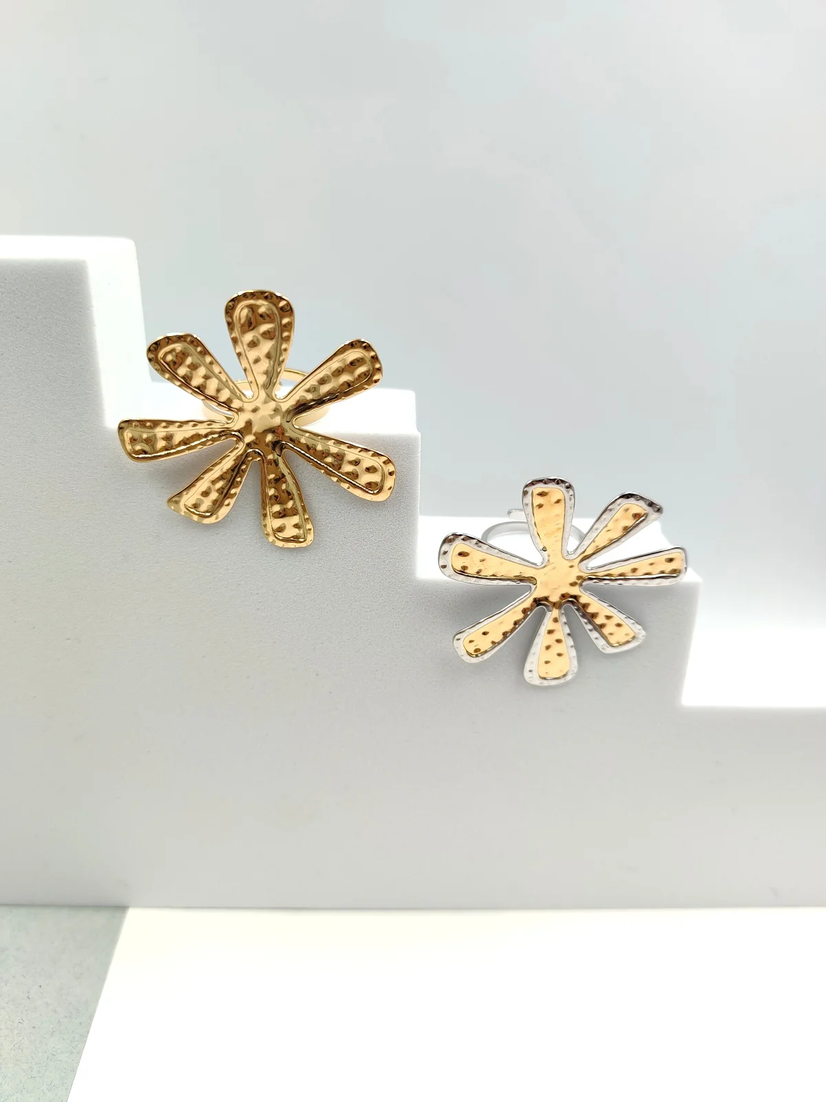 Stainless Steel Ring with Embossed Flower by Magis Handmade Jewels – view 4