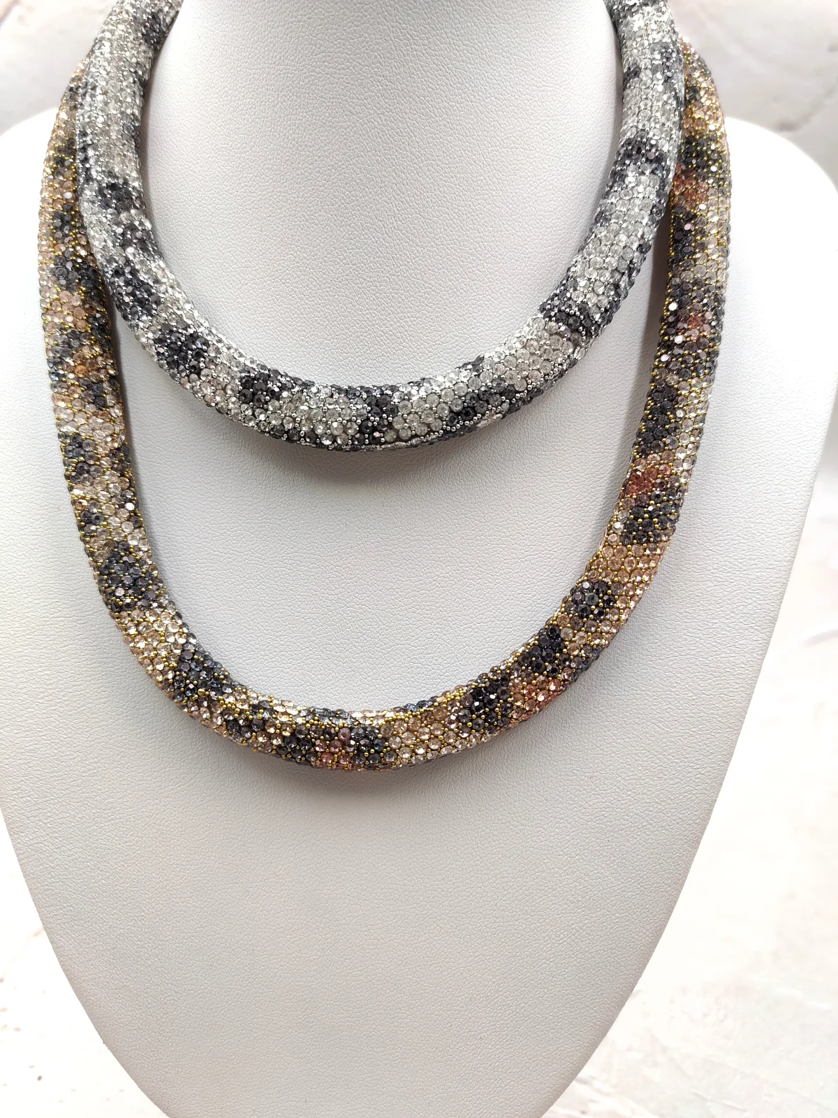 Necklace with Crystals and Animal Print by Magis Handmade Jewels – view 3