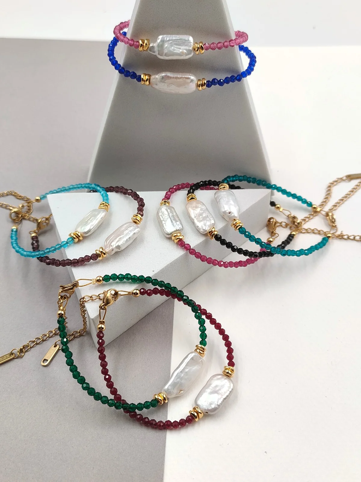 Bracelet with Crystals and Baroque Pearl by Magis Handmade Jewels – view 2