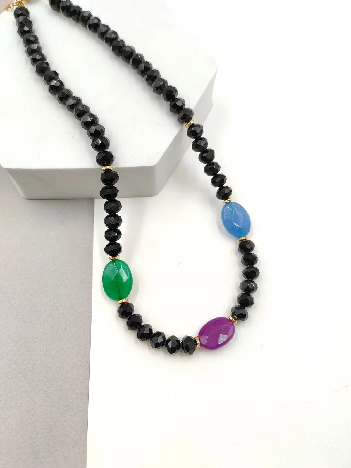 Necklace with Crystals and Nephrite-Jade Beads by Magis Handmade Jewels – view 2