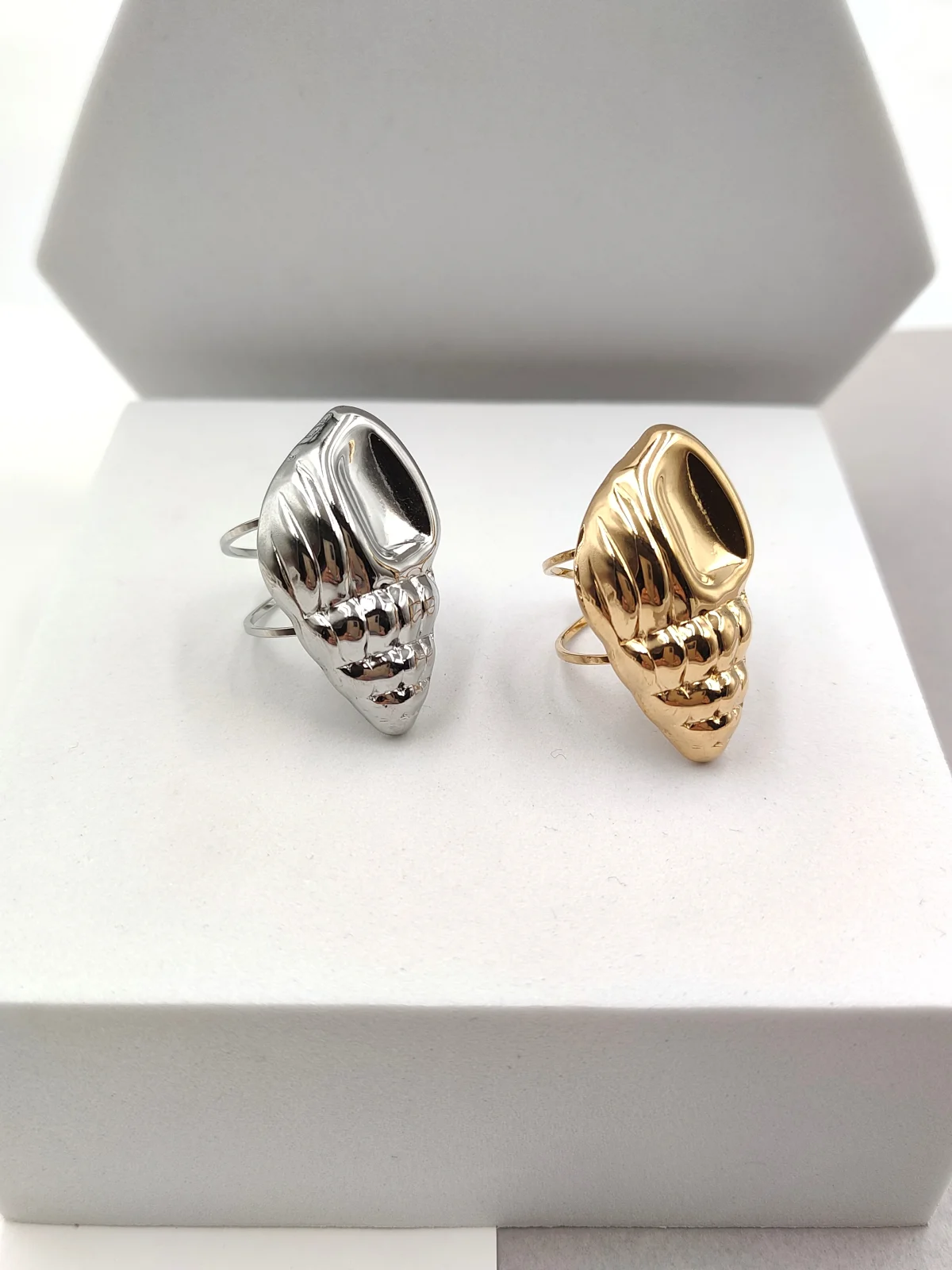 Stainless Steel Ring with Seashell by Magis Handmade Jewels – view 3