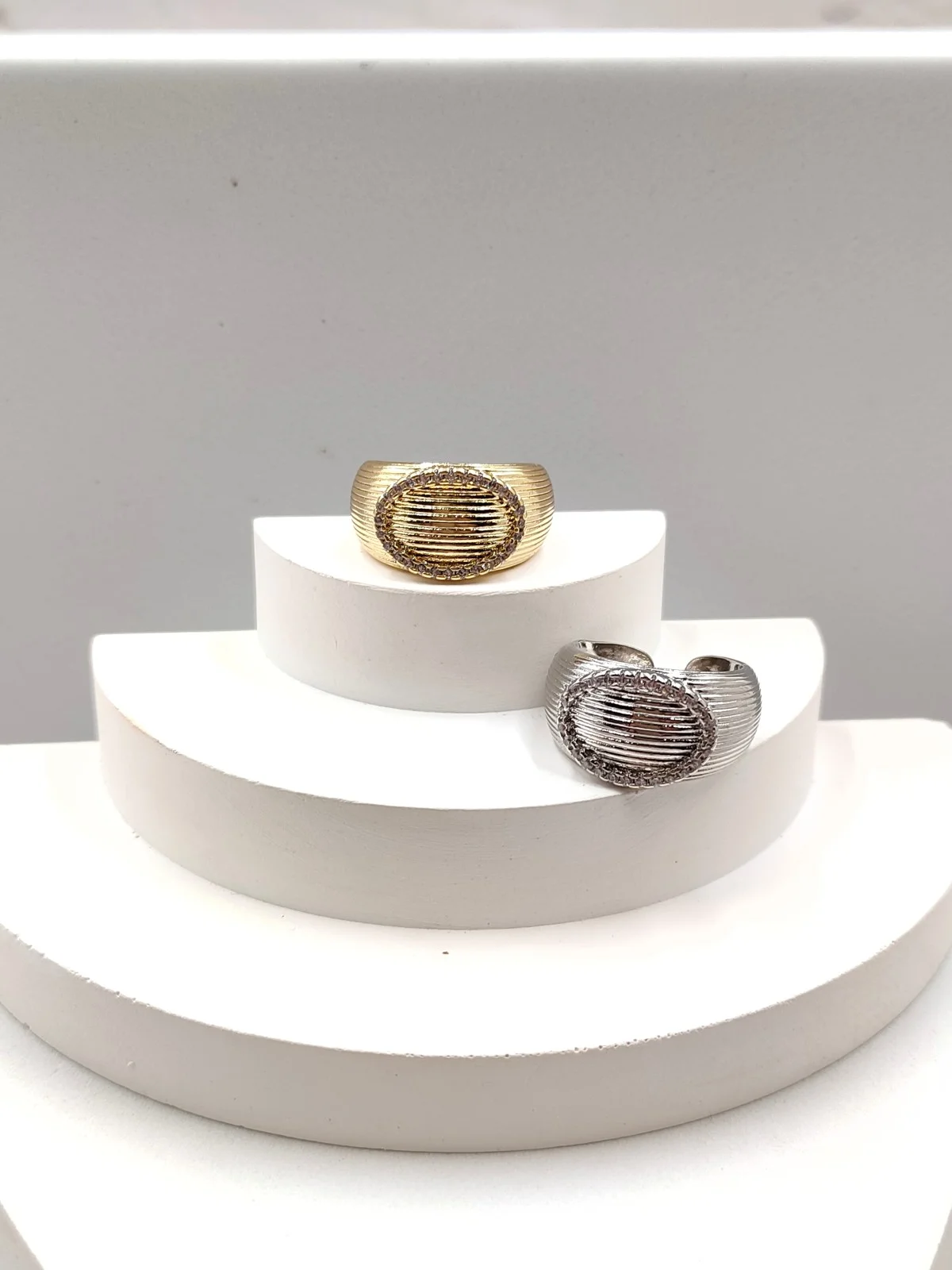 Embossed Ring with Zircon by Magis Handmade Jewels – view 2