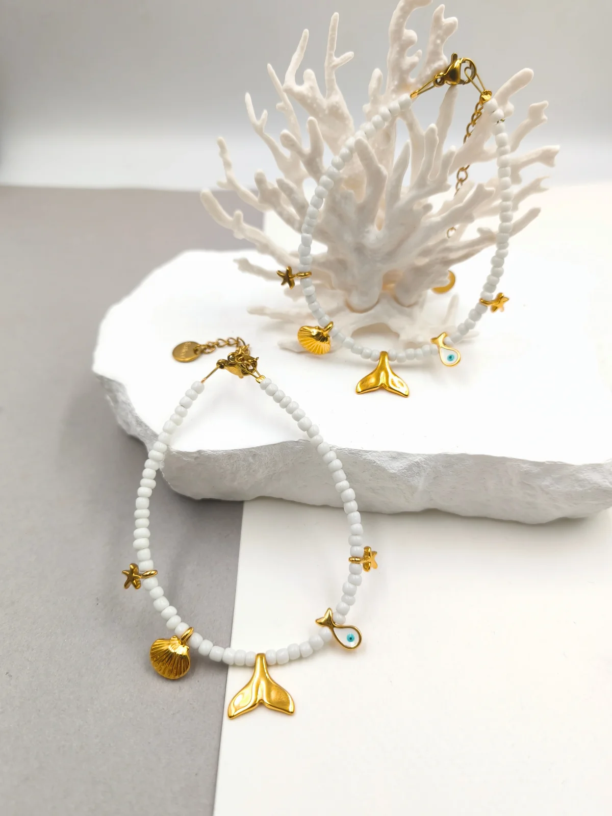Bracelet with Glass Beads and Gold-Plated Details #793244