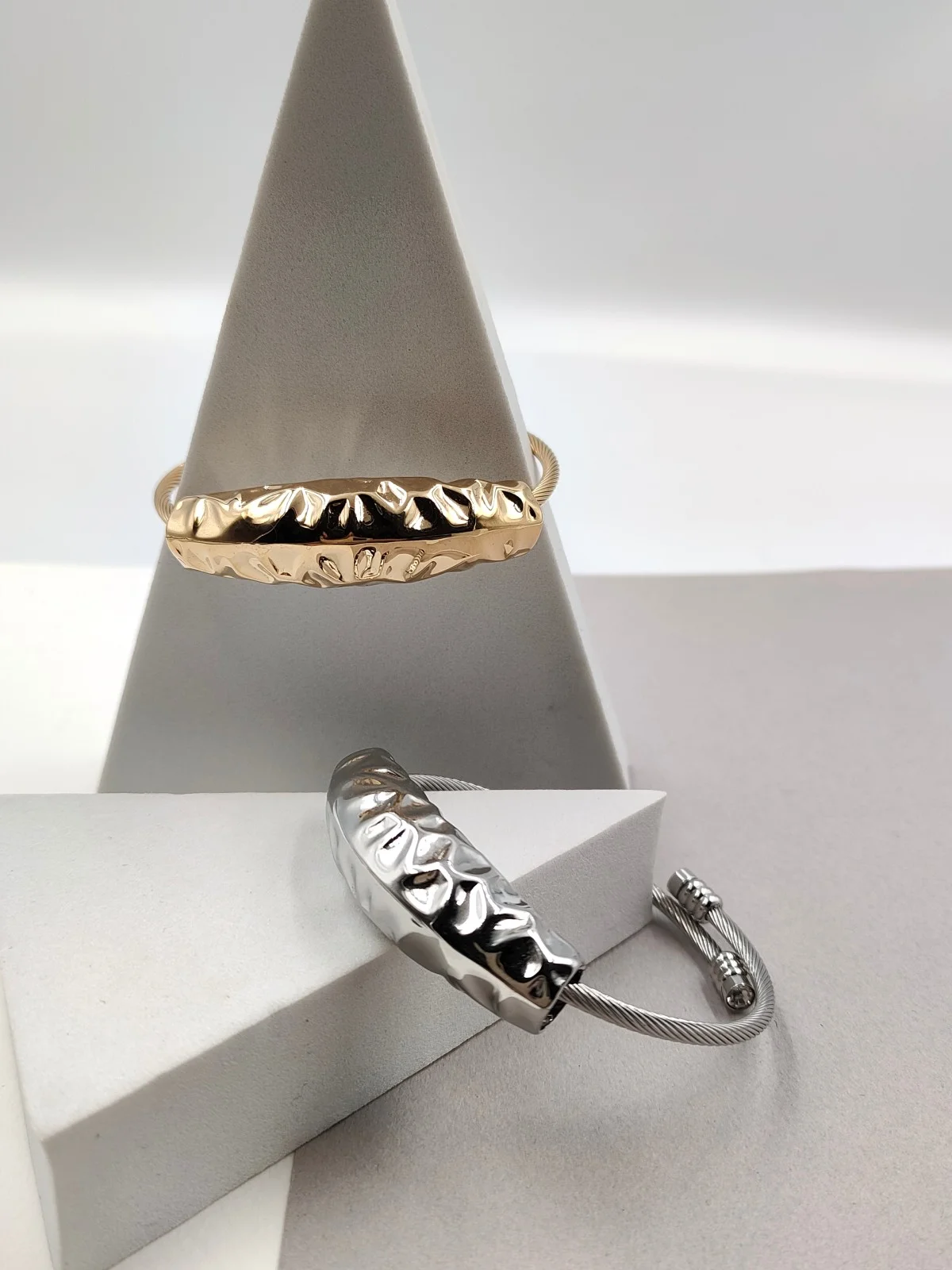 Stainless Steel Bracelet with Hammered Bar and Zircon #721918