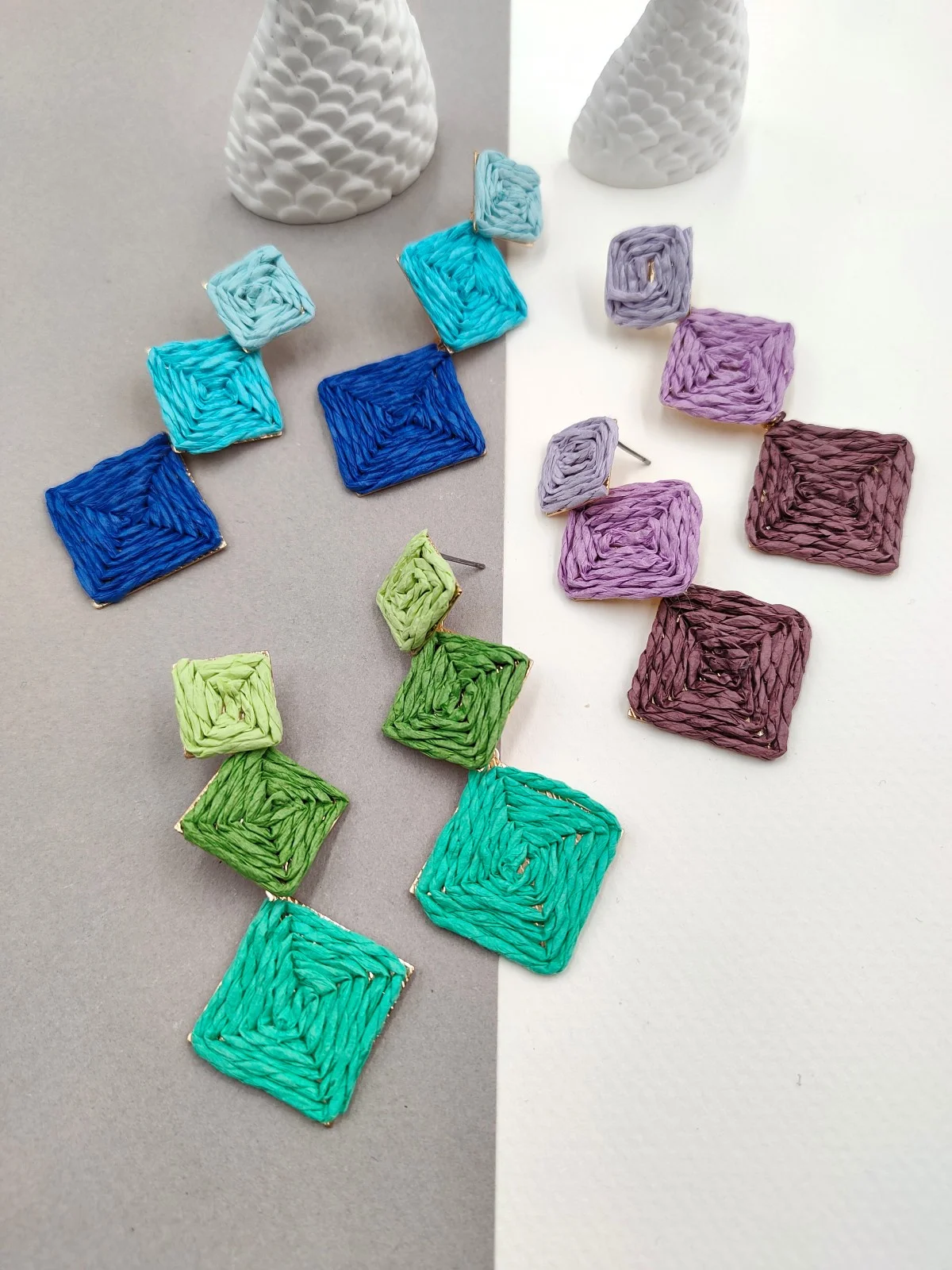 Three-Tone Earrings with Squares and Raffia by Magis Handmade Jewels – view 2
