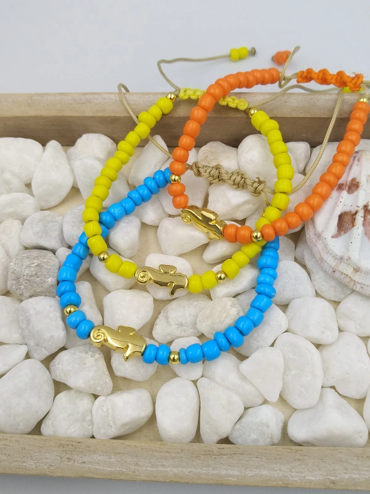 Bracelet with Beads and Gold-Plated Details by Magis Handmade Jewels – view 4