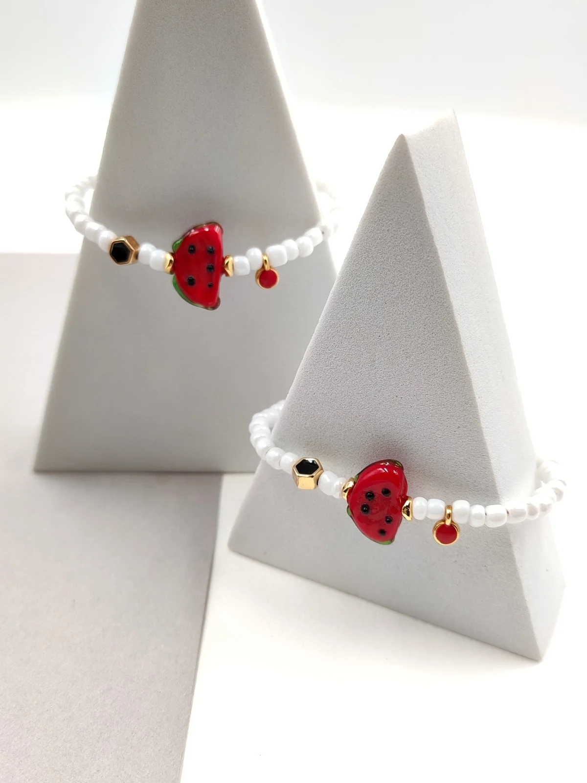 Bracelet with Glass Beads and Murano-Glass Watermelon by Magis Handmade Jewels – view 3