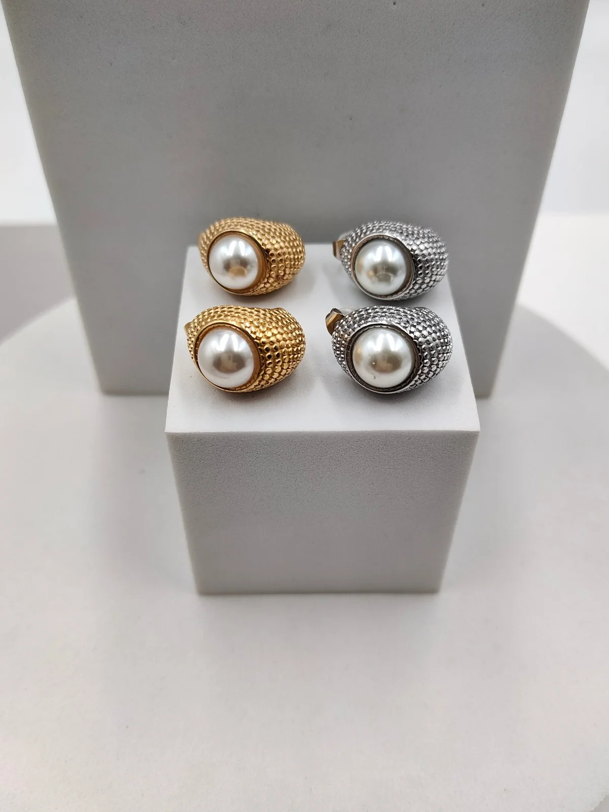 Stainless Steel Earrings with Pearl by Magis Handmade Jewels – view 2