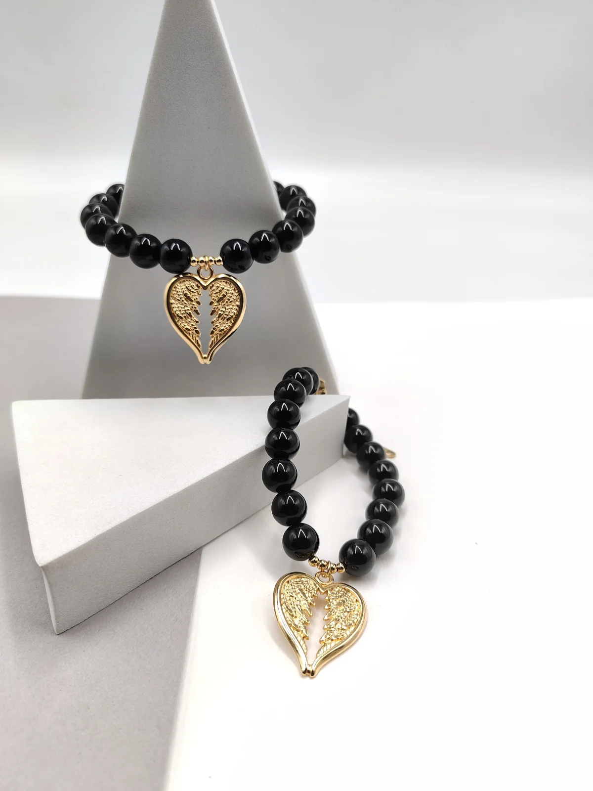 Bracelet with Glass Beads and Gold-Plated Motif #763058