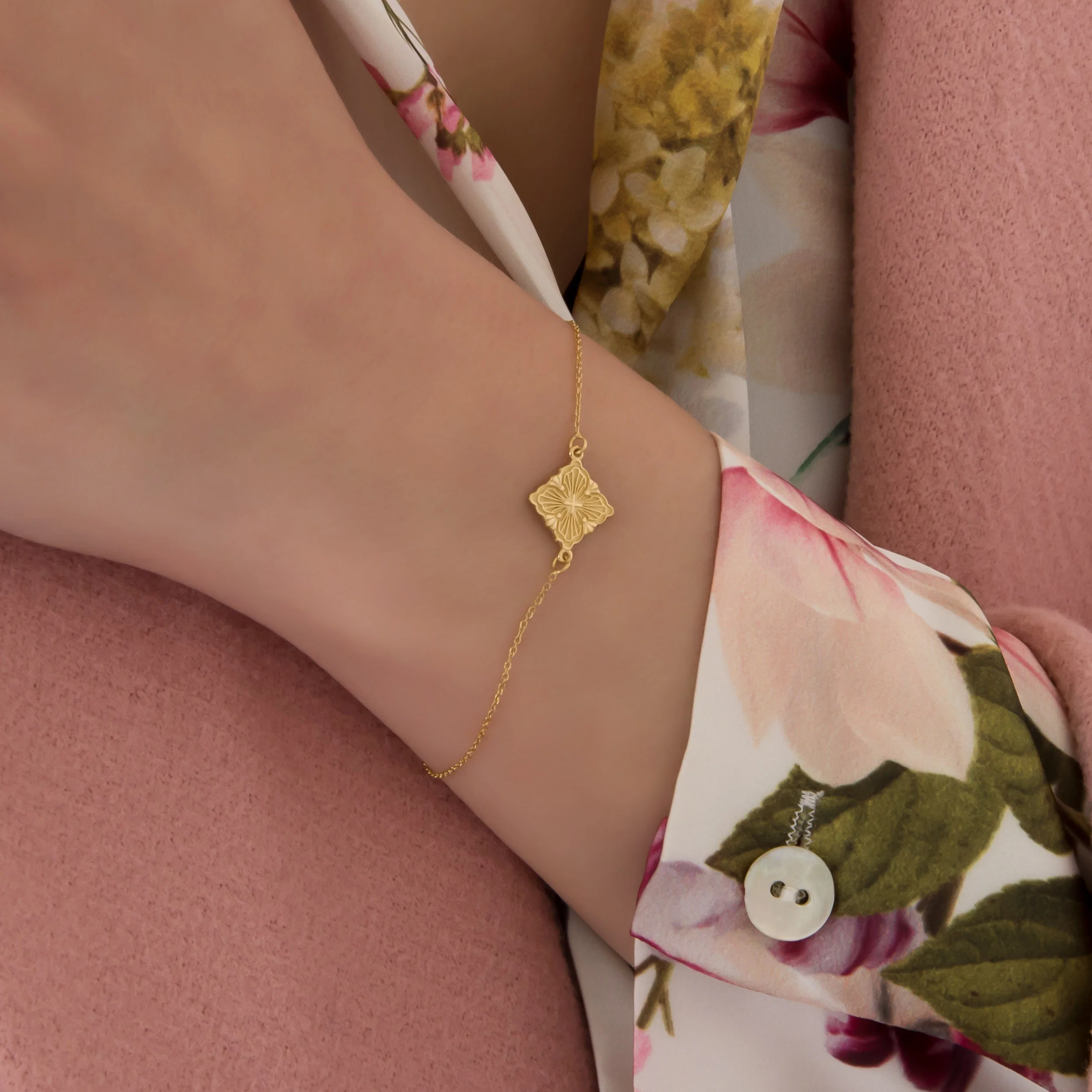 Cross Four-Leaf Clover Bracelet — additional product image 2 from AntEva Crafts