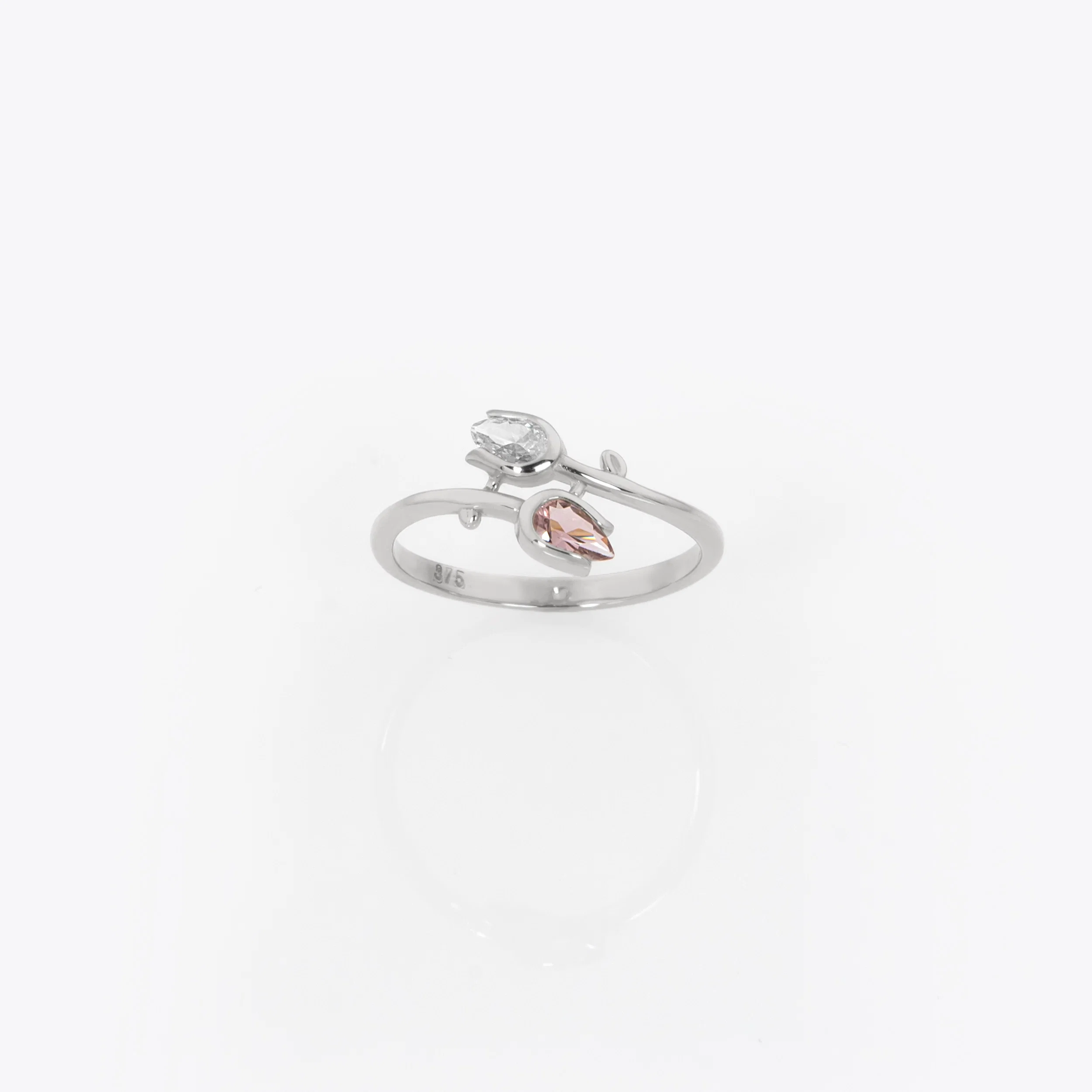 Tulip Flower Bypass Ring — additional product image 3 from AntEva Crafts