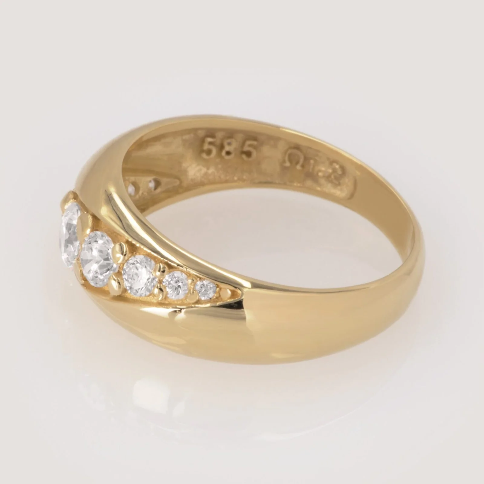 Gemstone Twist Signet Ring — additional product image 3 from AntEva Crafts