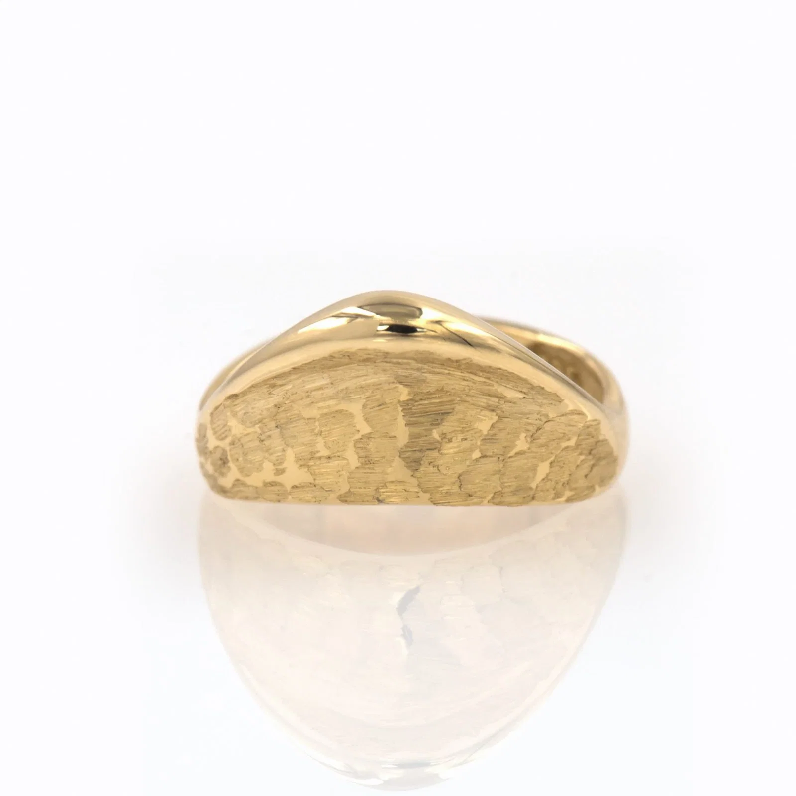 Hammered Signet Ring — additional product image 3 from AntEva Crafts