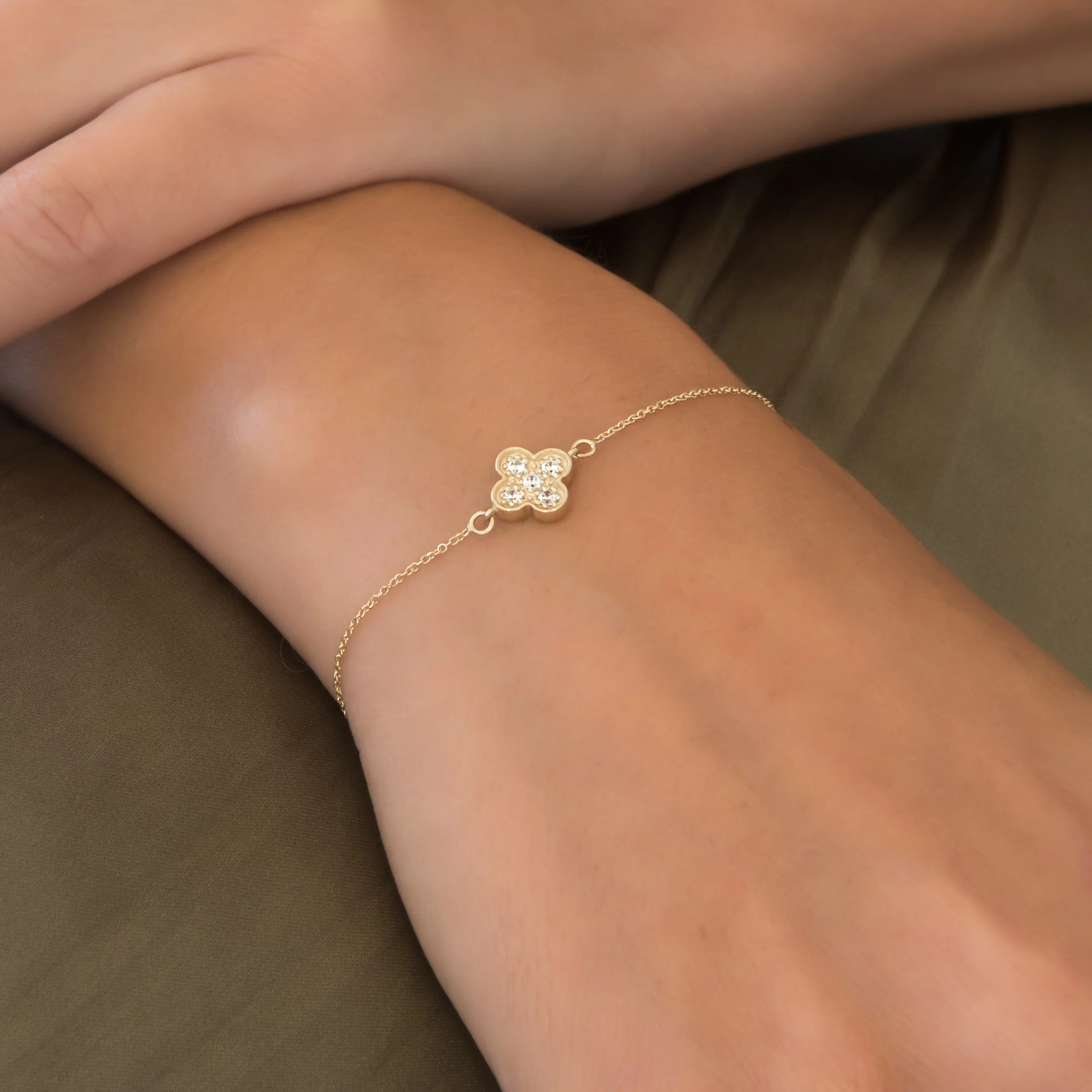 Four Leaf Clover Gemstone Bracelet — additional product image 2 from AntEva Crafts