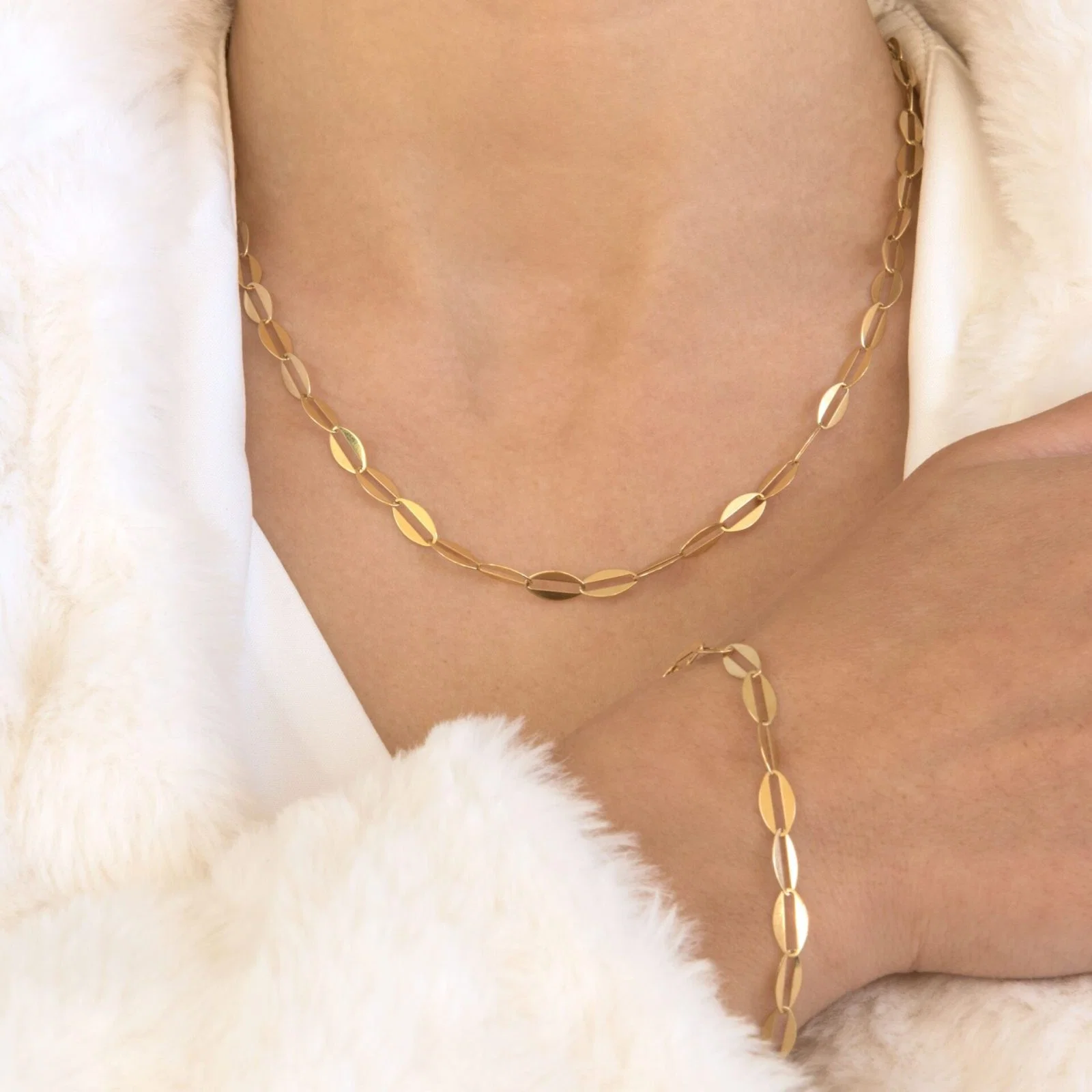 Oval Clip Elongated Chain Necklace — additional product image 9 from AntEva Crafts